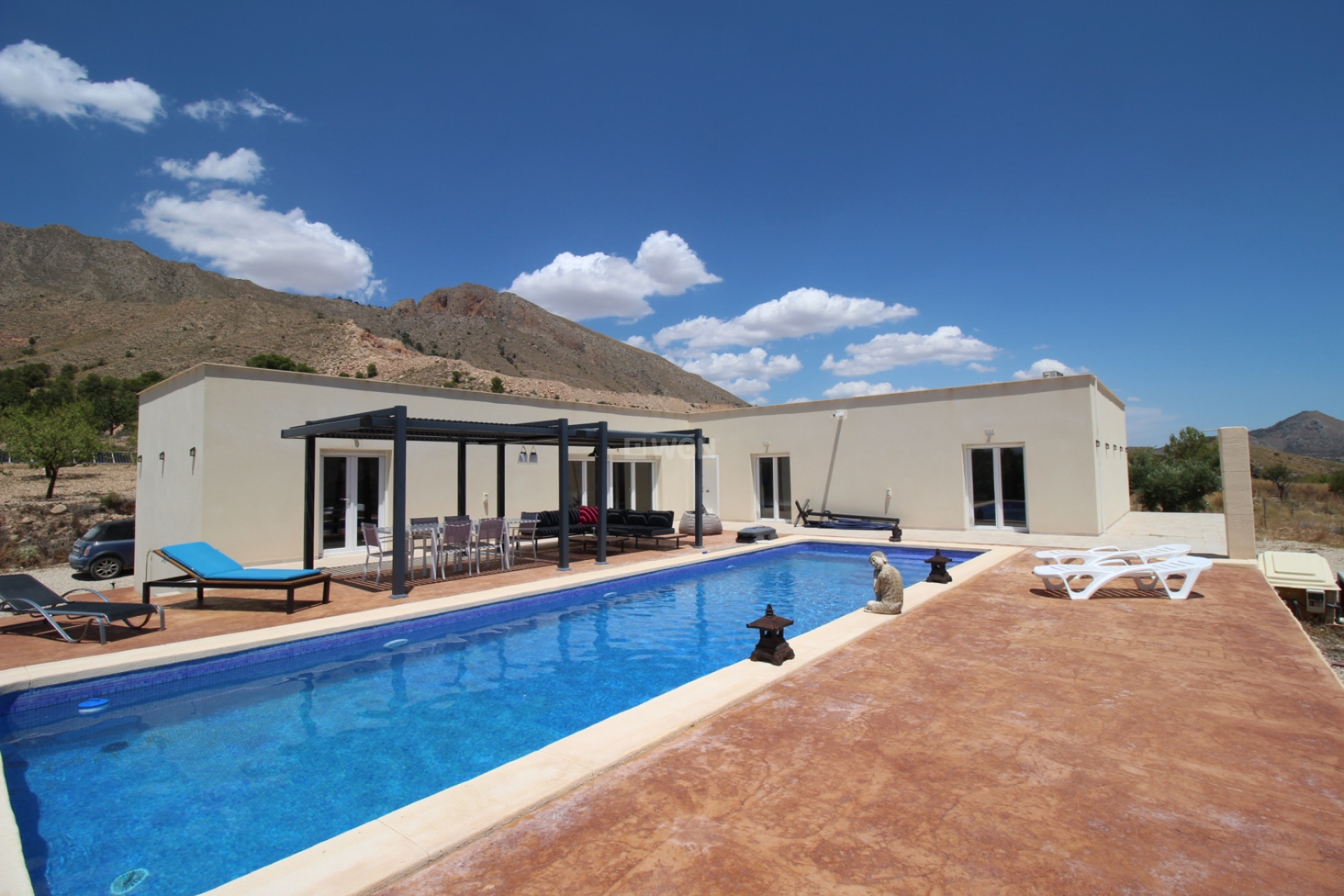 Resale - Villa - Macisvenda - Inland