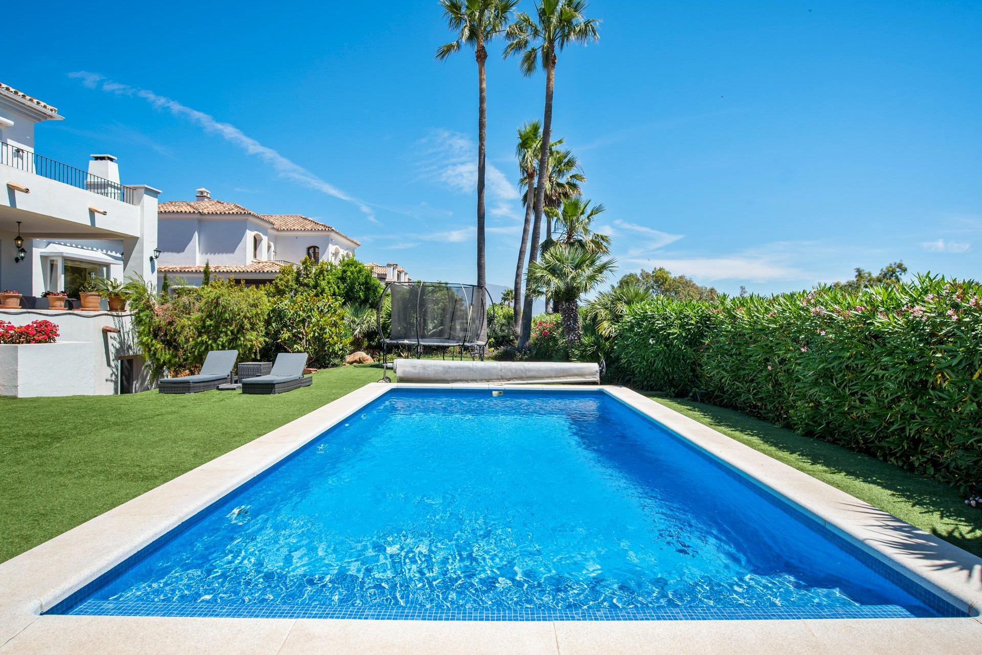 Resale - Villa - Manilva - Bahia De Las Rocas