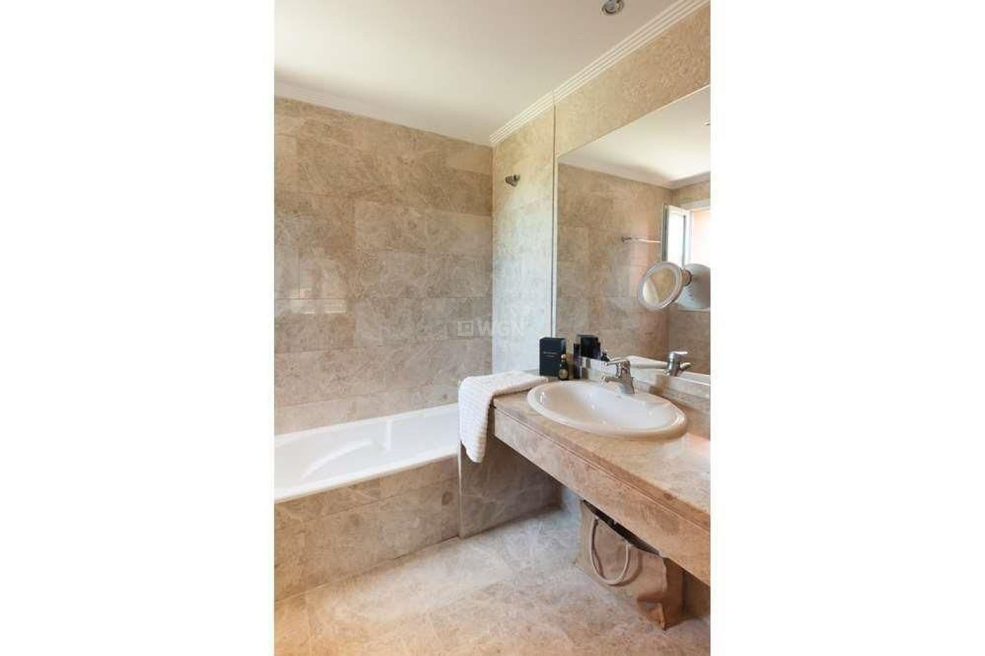 Resale - Villa - Marbella - Santa Clara