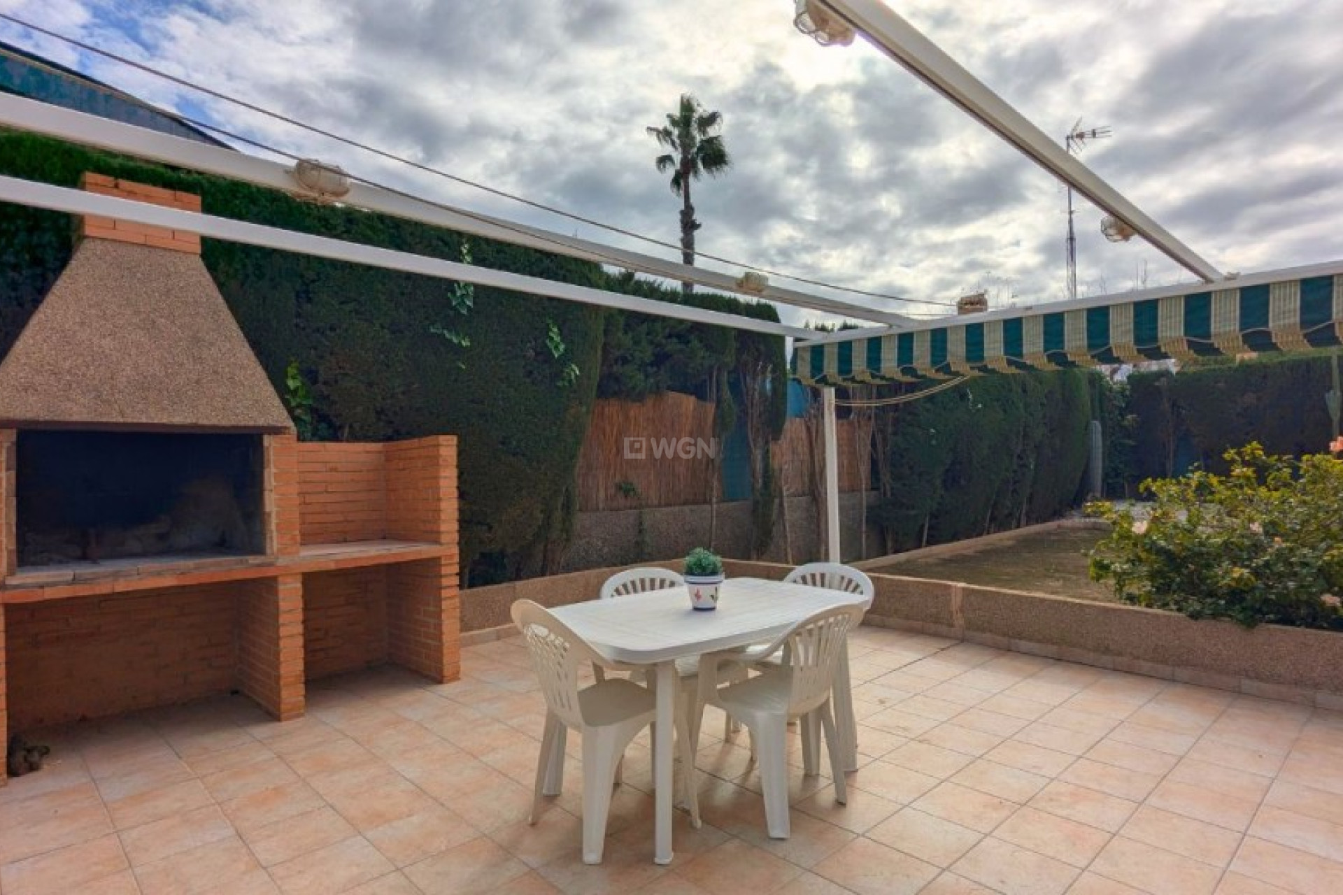 Resale - Villa - Mil Palmeras - Costa Blanca