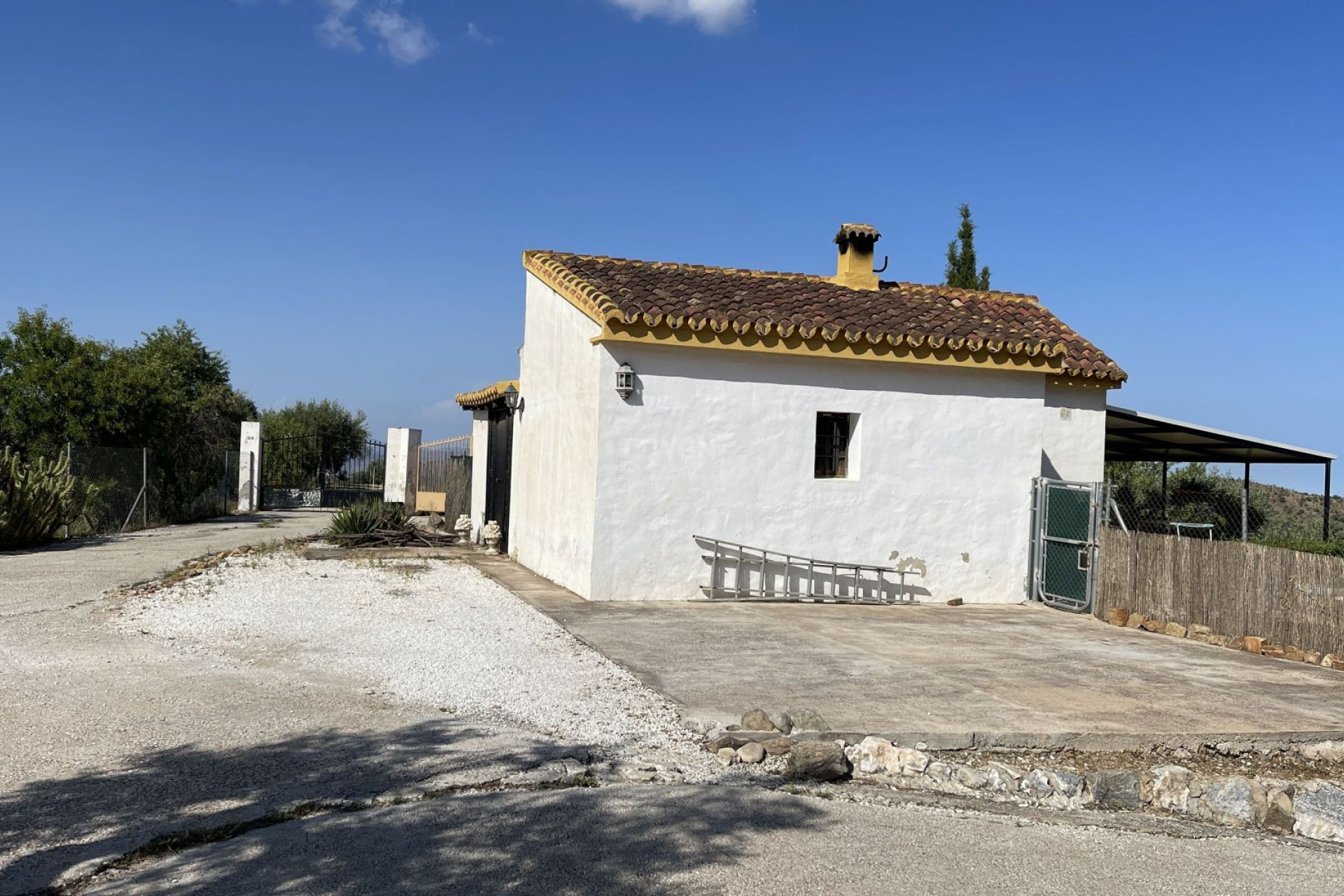 Resale - Villa - Monda - Inland