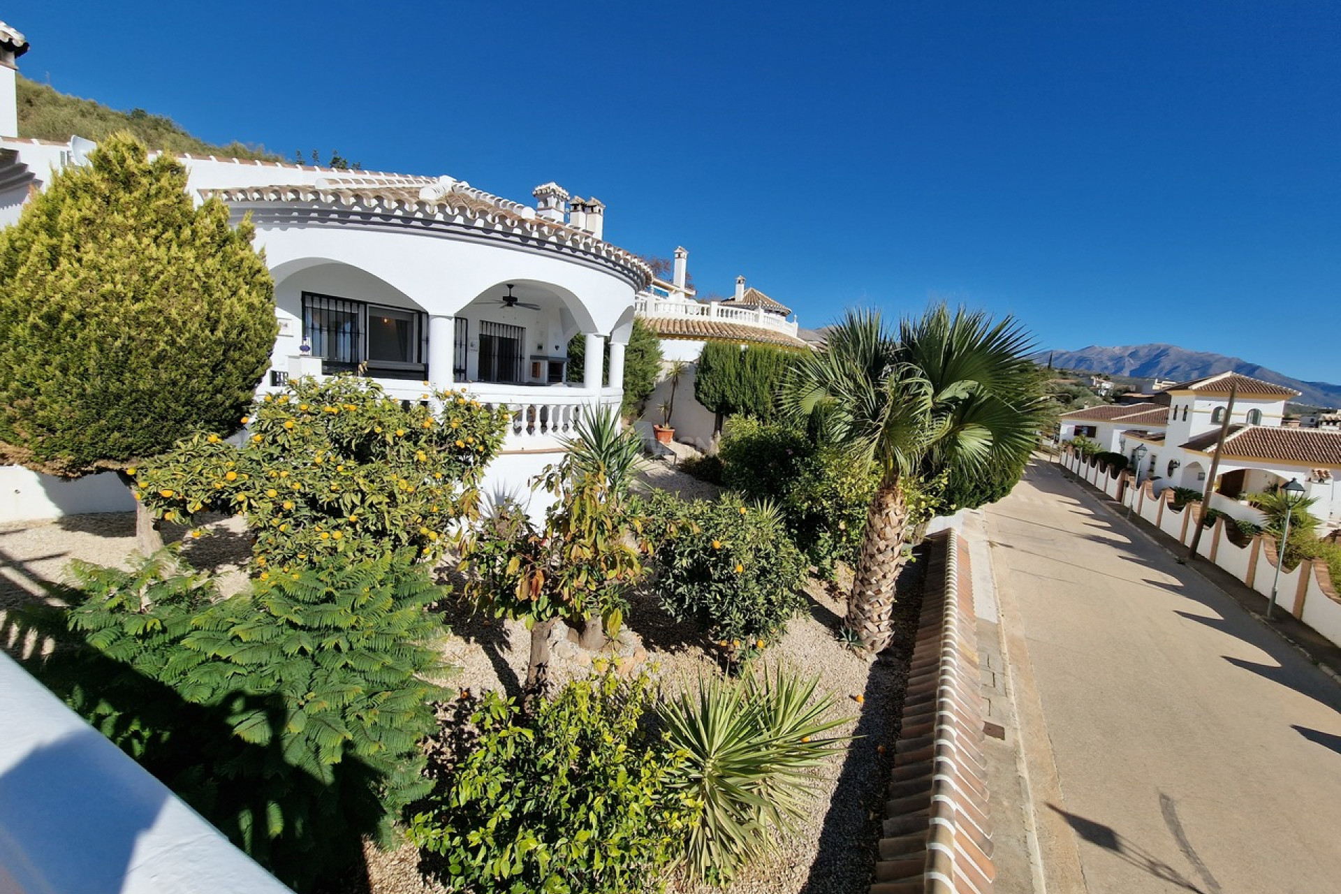 Resale - Villa - Mondrón - Inland