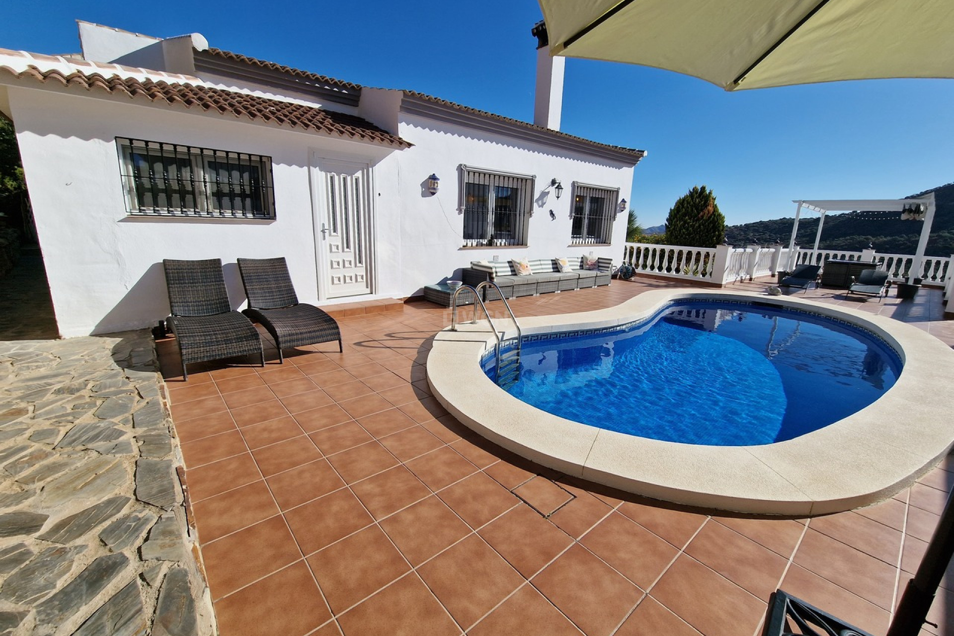 Resale - Villa - Mondrón - Inland