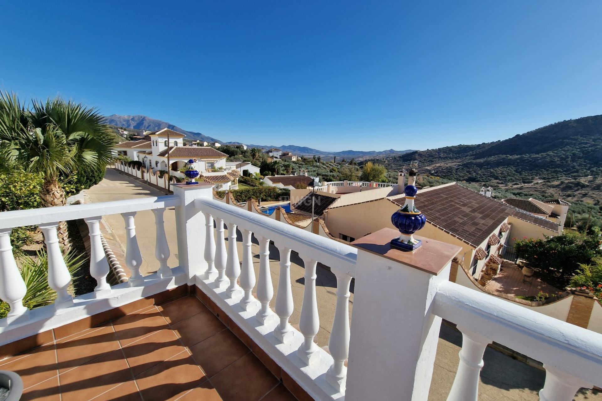 Resale - Villa - Mondrón - Inland