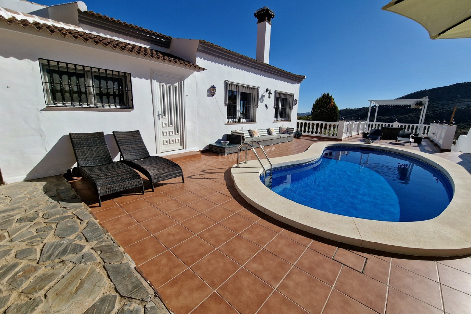 Resale - Villa - Mondrón - Inland