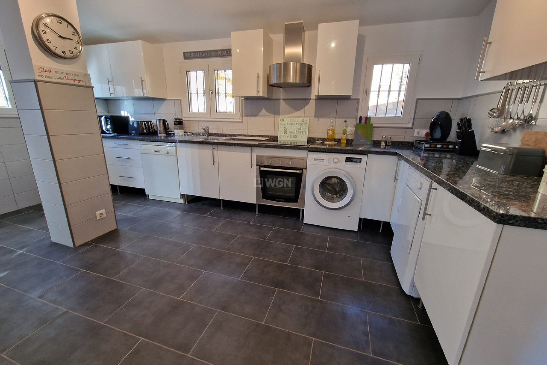 Resale - Villa - Mondrón - Inland