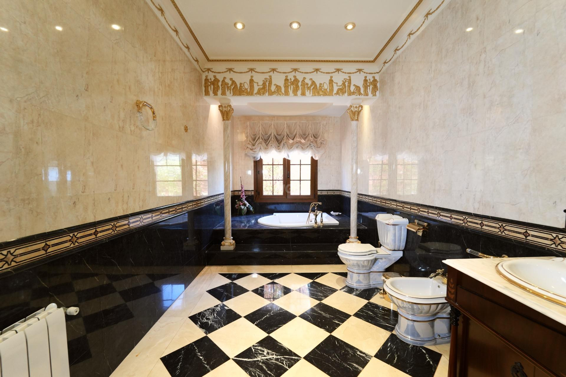 Resale - Villa - Orihuela Costa - Campoamor