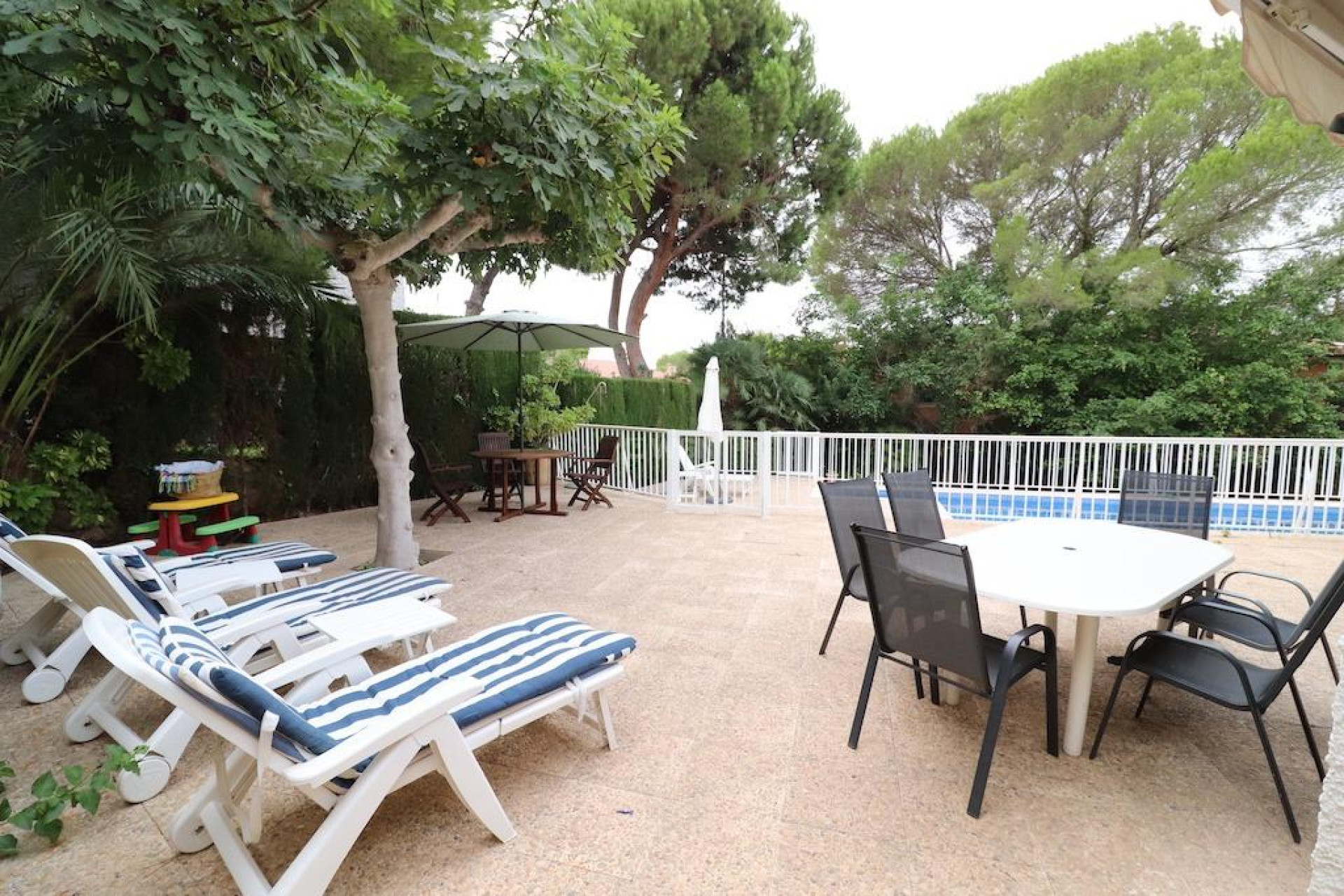 Resale - Villa - Orihuela Costa - Costa Blanca