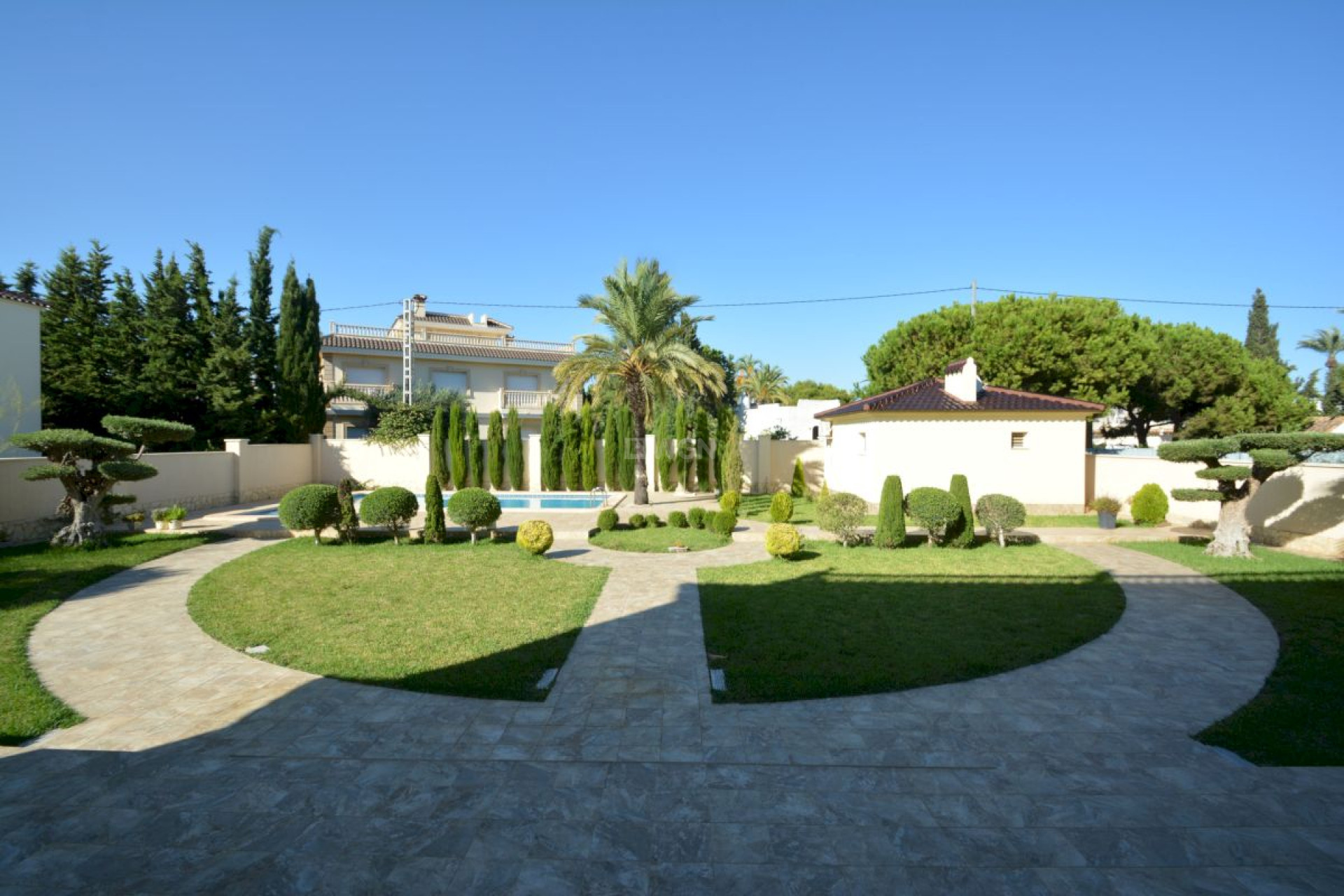 Resale - Villa - Orihuela Costa - Costa Blanca