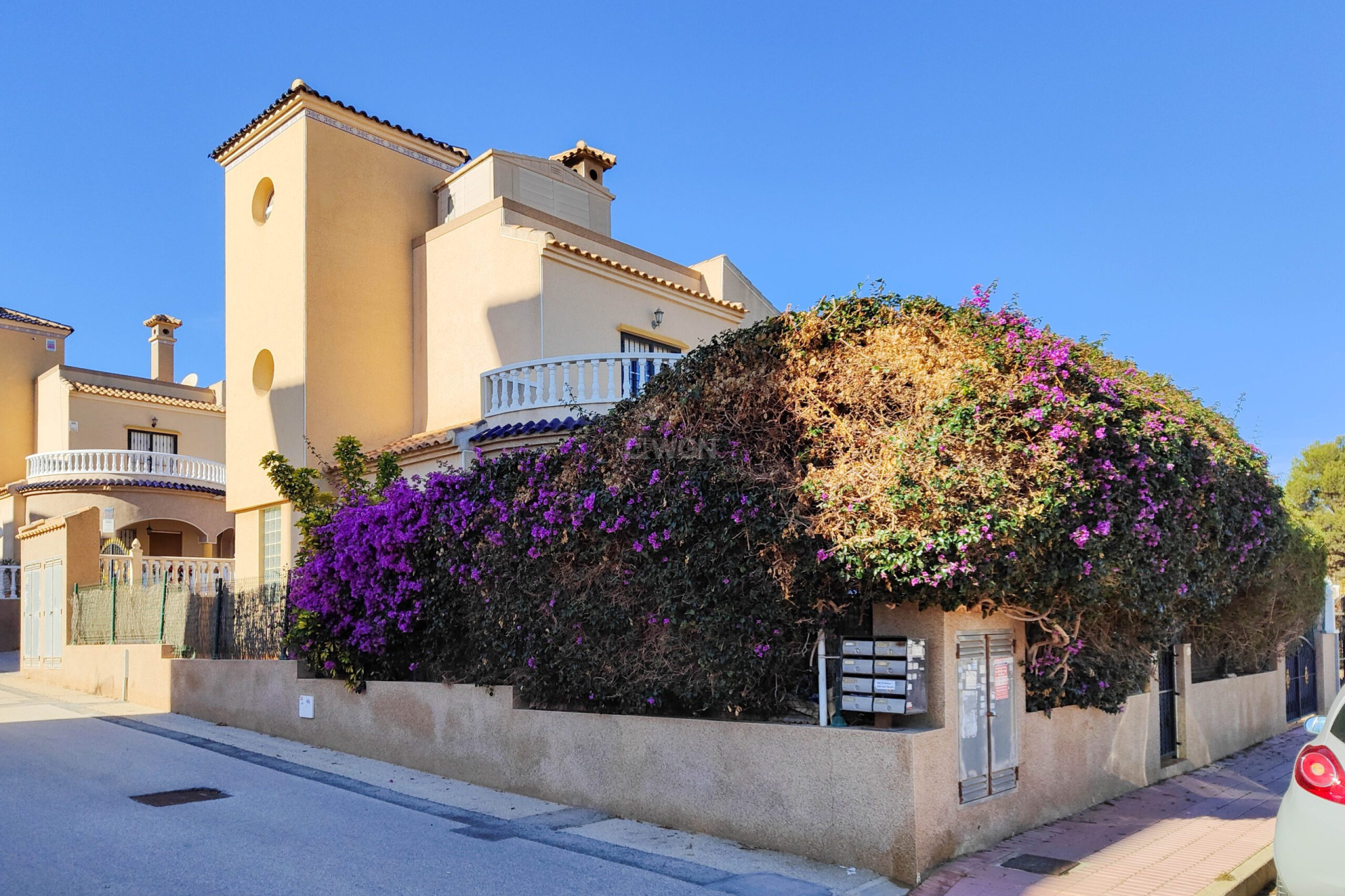 Resale - Villa - Orihuela Costa - Costa Blanca