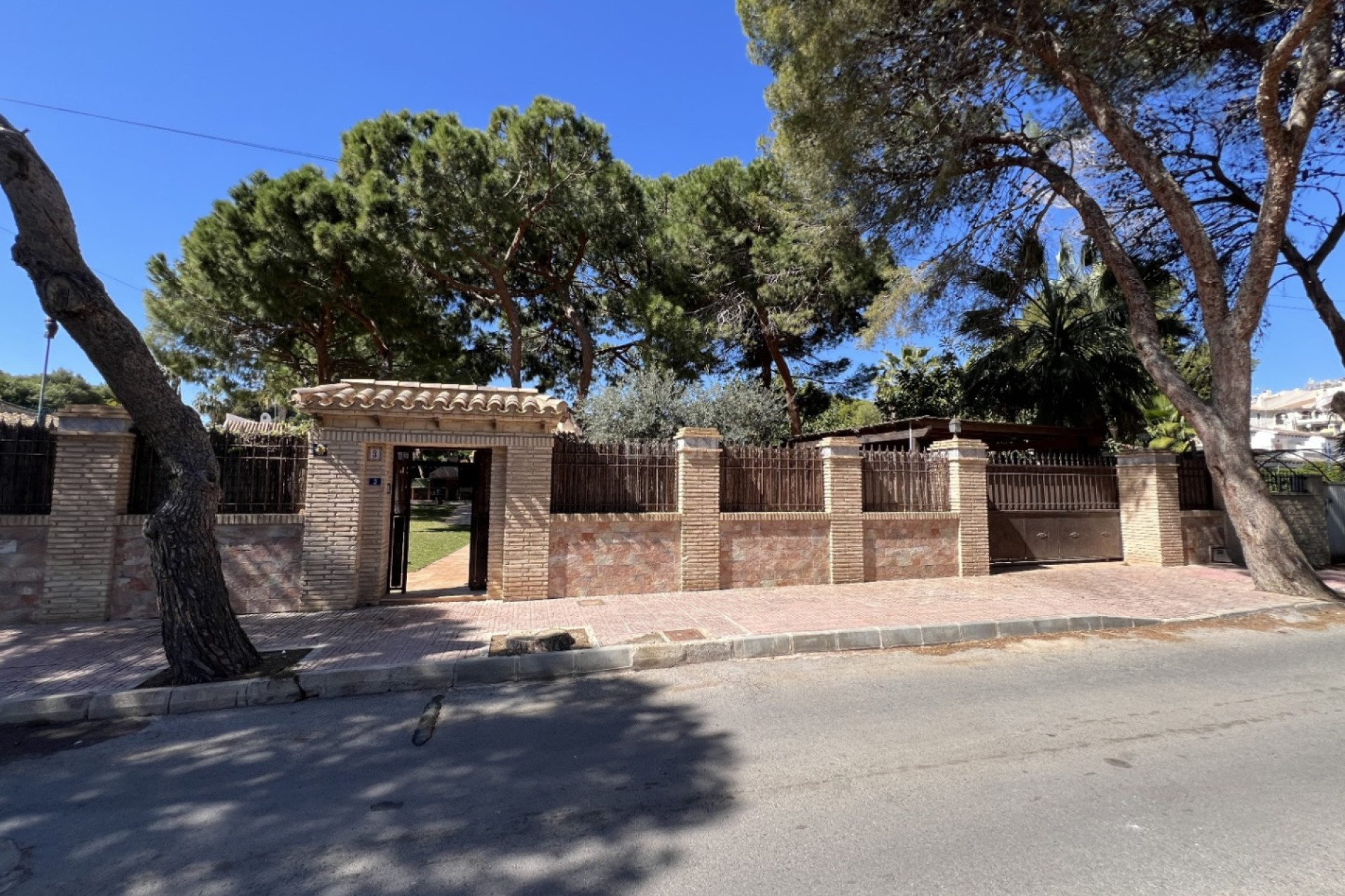 Resale - Villa - Orihuela Costa - Costa Blanca