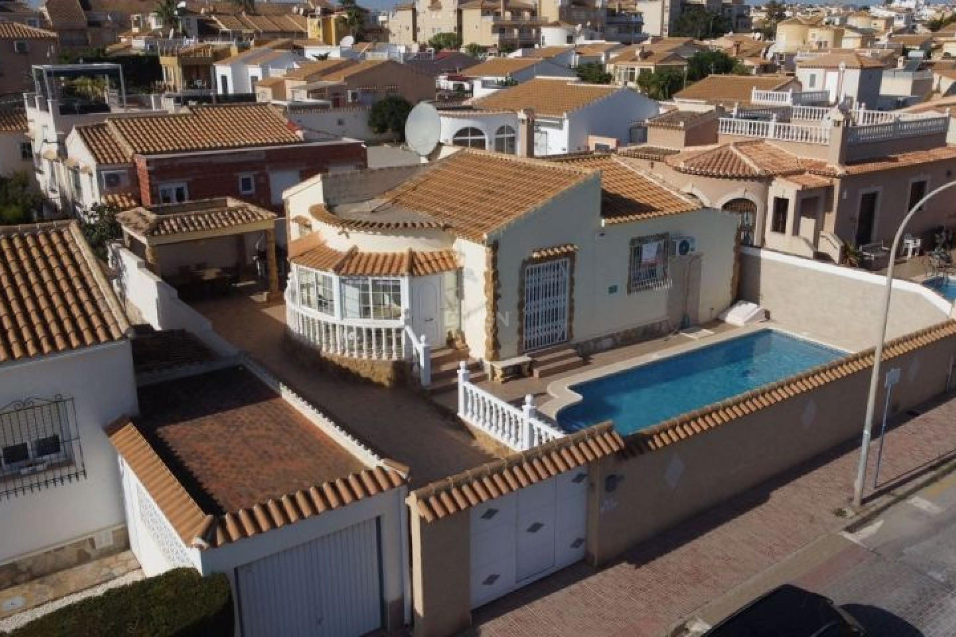 Resale - Villa - Orihuela Costa - Costa Blanca