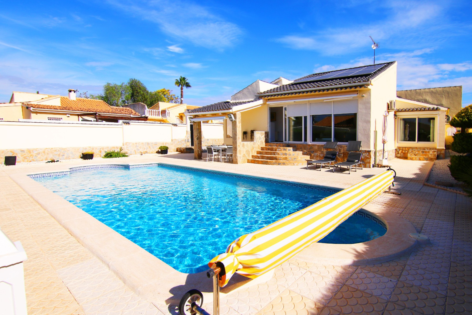 Resale - Villa - Orihuela Costa - Costa Blanca