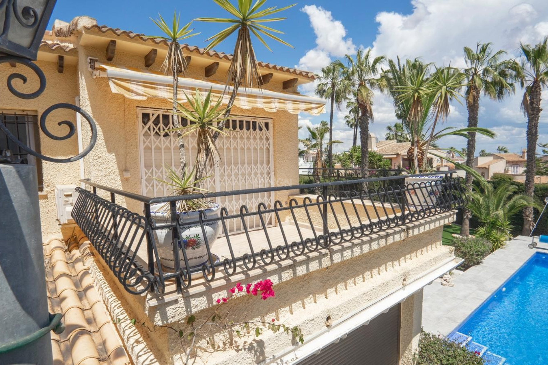 Resale - Villa - Orihuela Costa - Costa Blanca