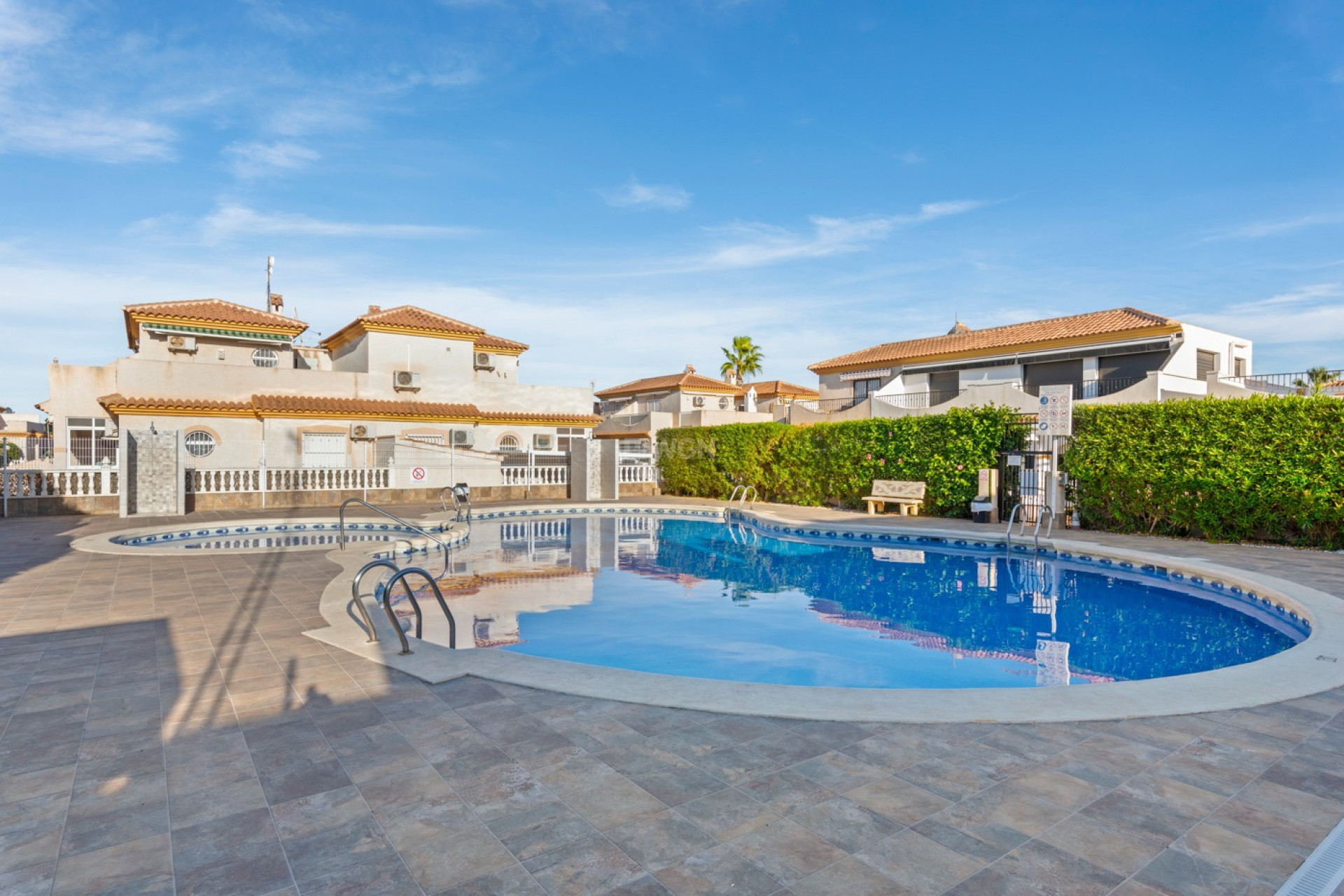 Resale - Villa - Orihuela Costa - Costa Blanca