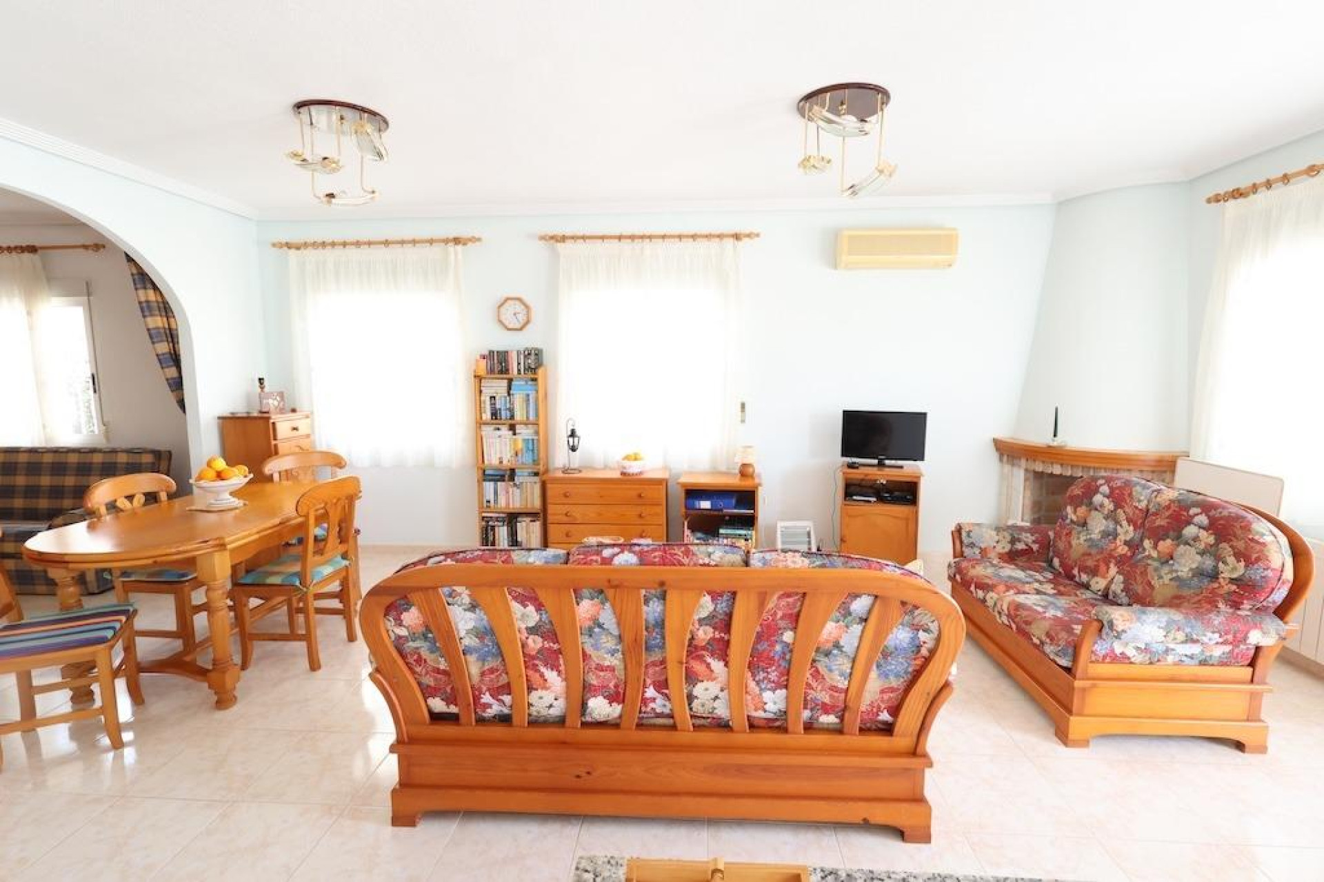 Resale - Villa - Orihuela Costa - Costa Blanca