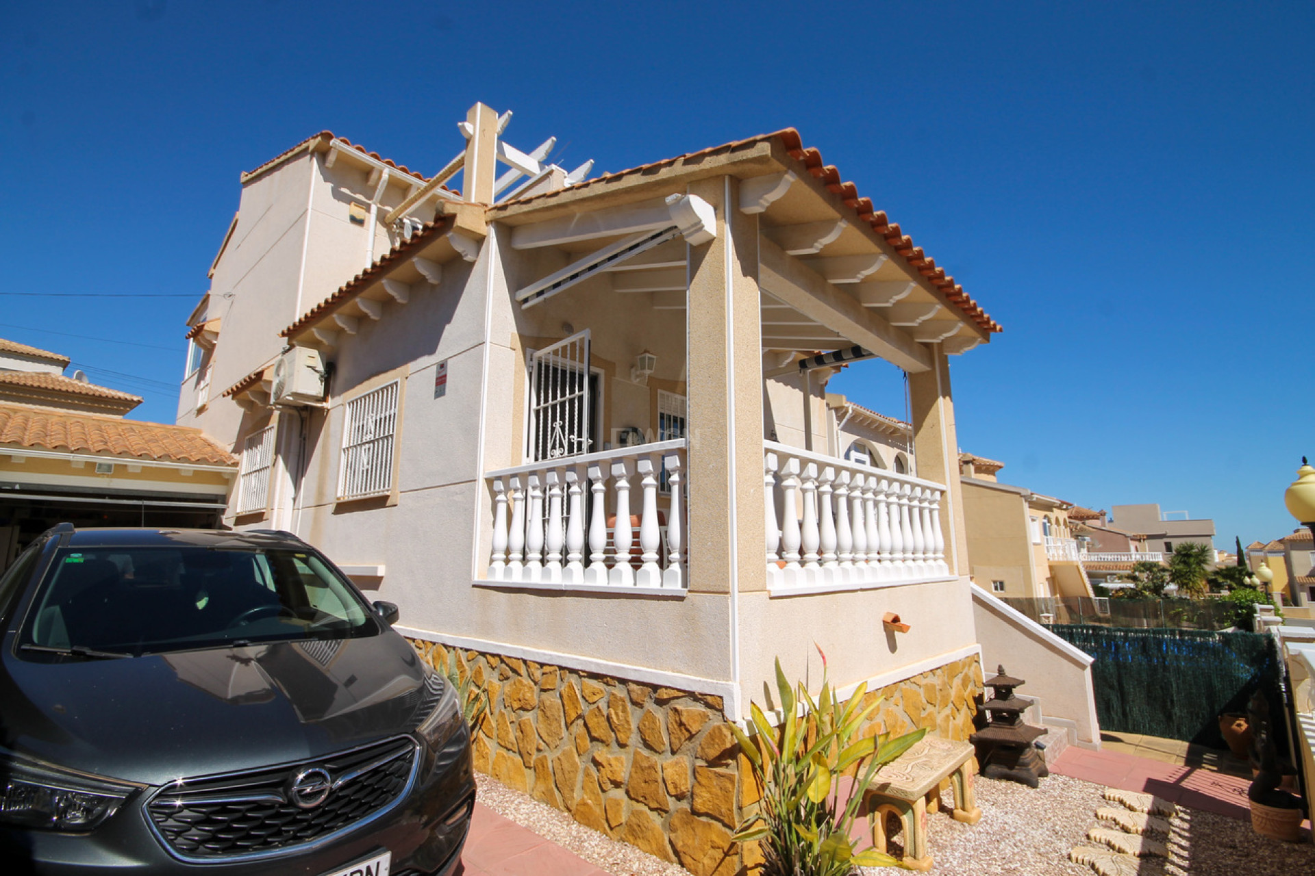 Resale - Villa - Orihuela Costa - Costa Blanca