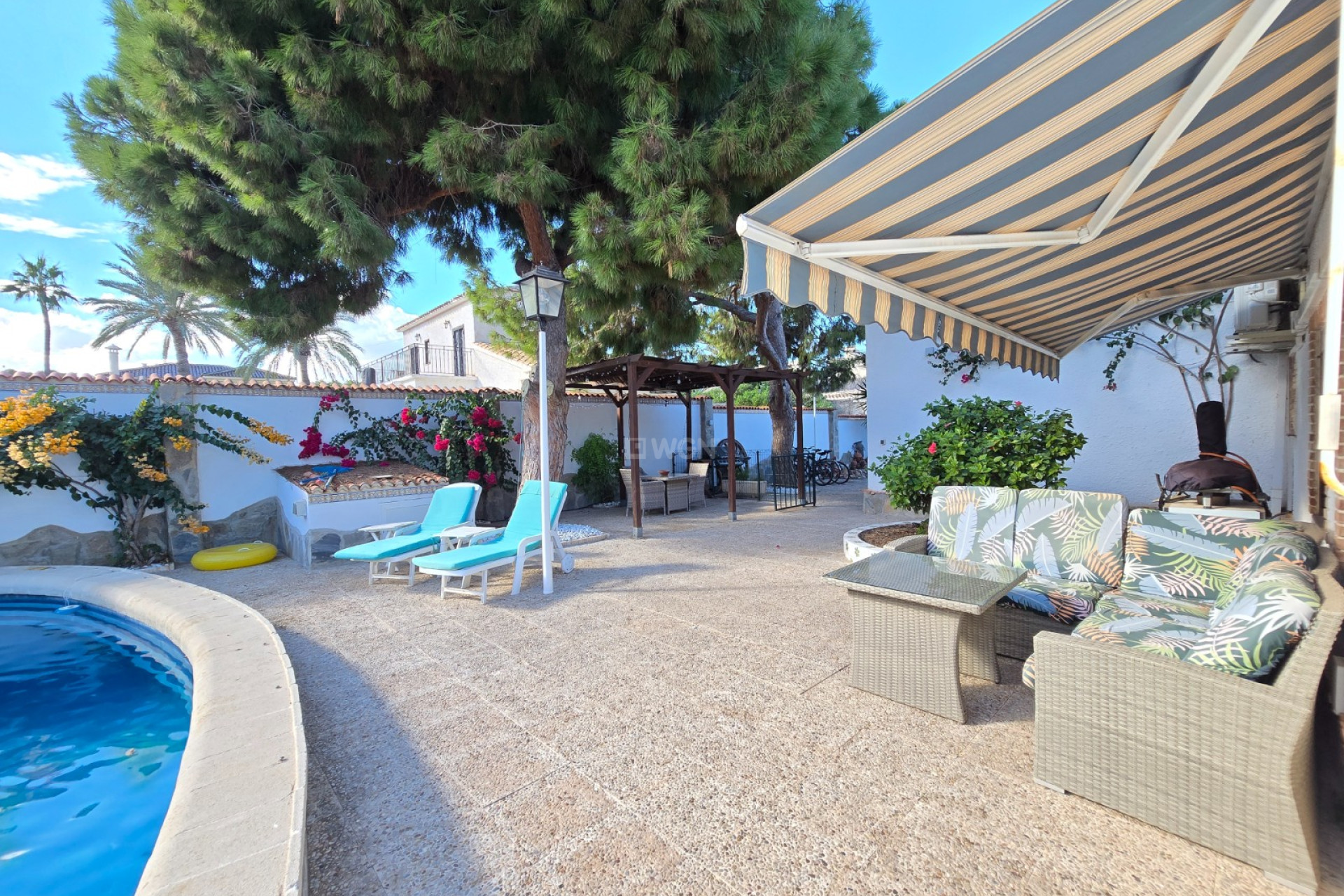 Resale - Villa - Orihuela Costa - Costa Blanca