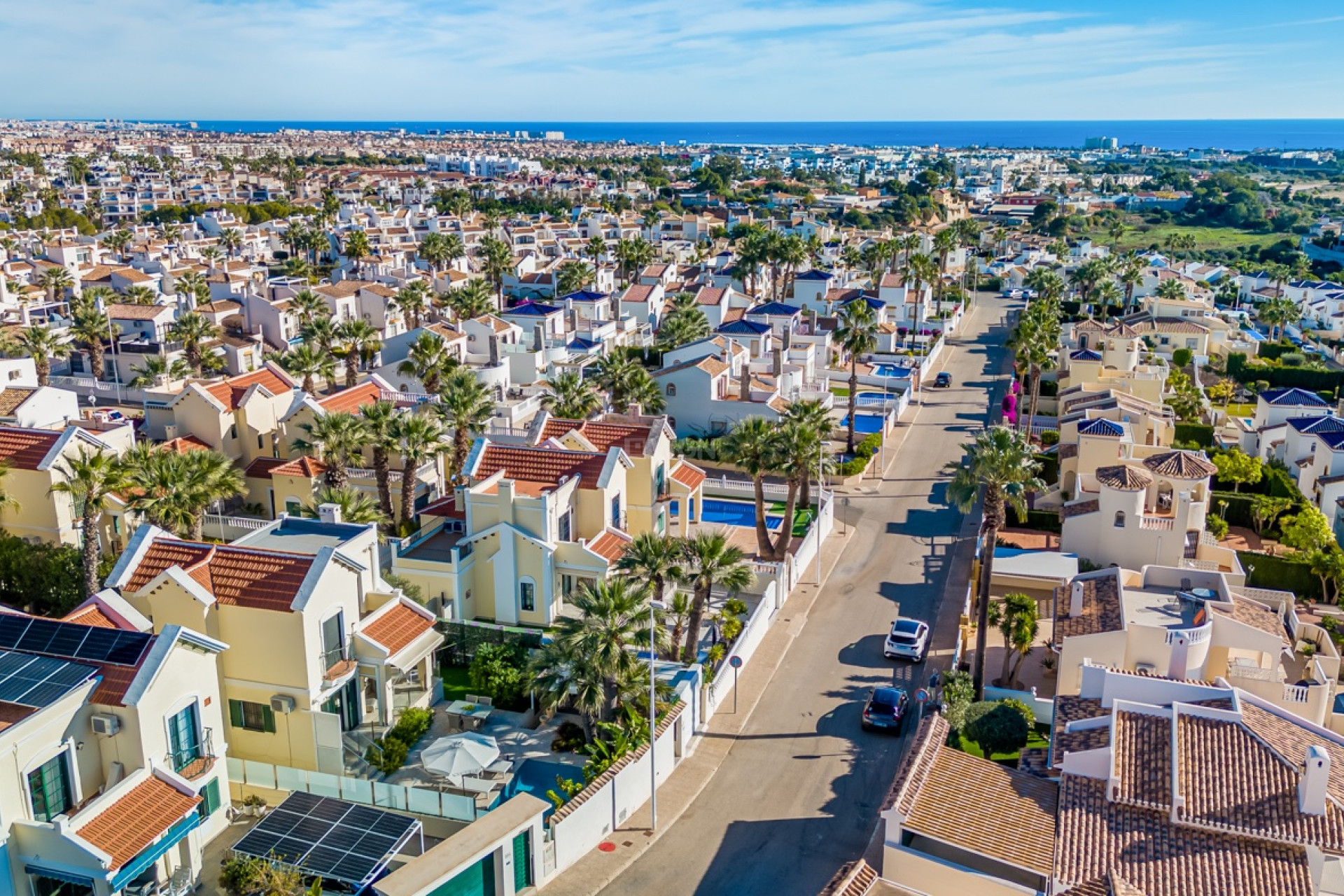 Resale - Villa - Orihuela Costa - Costa Blanca