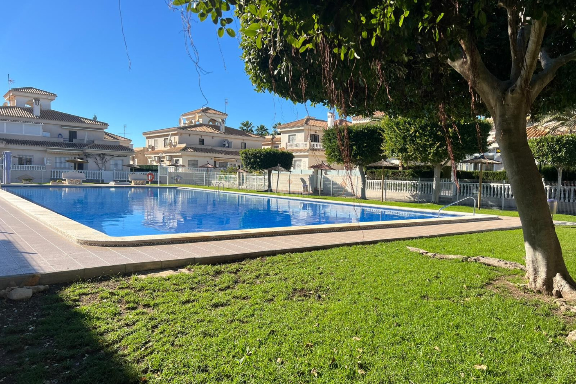 Resale - Villa - Orihuela Costa - Costa Blanca