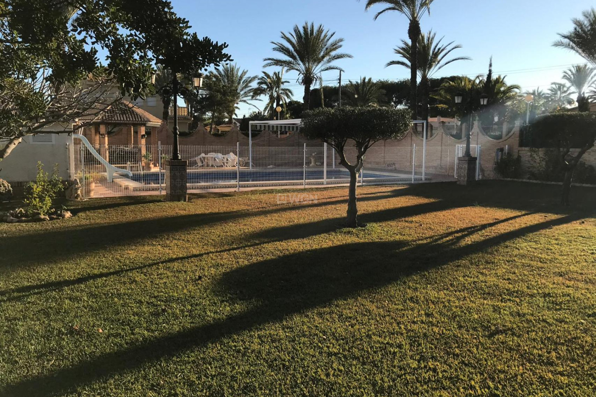Resale - Villa - Orihuela Costa - Costa Blanca
