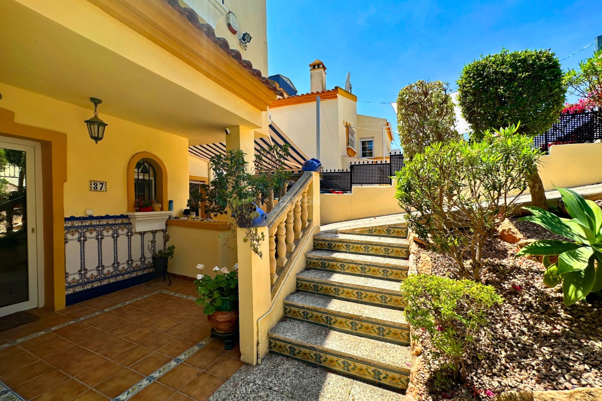 Resale - Villa - Orihuela Costa - Costa Blanca
