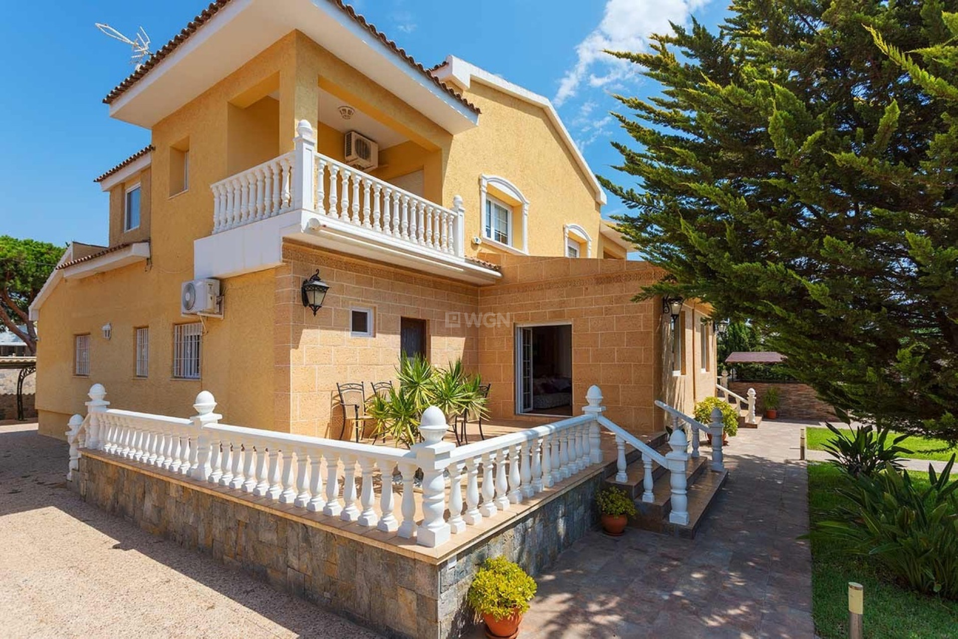 Resale - Villa - Orihuela Costa - Costa Blanca