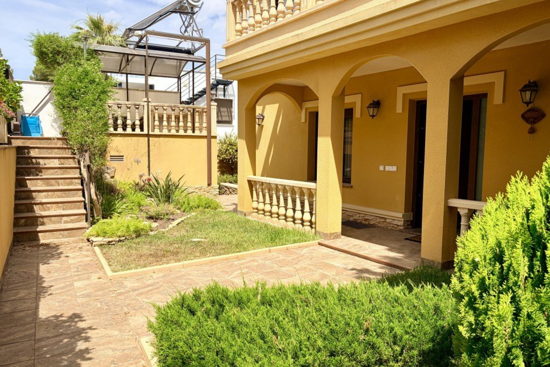 Resale - Villa - Orihuela Costa - Costa Blanca