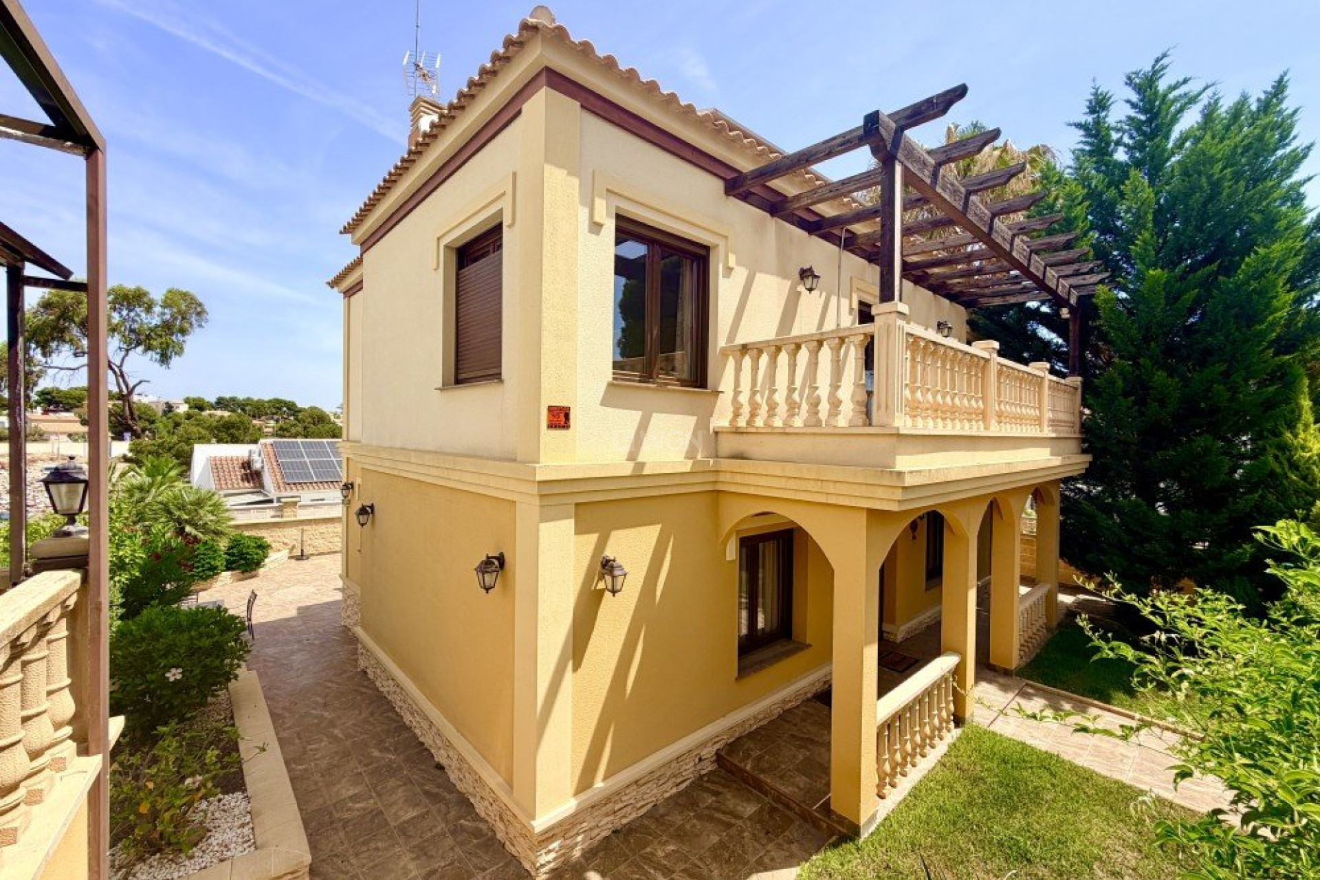Resale - Villa - Orihuela Costa - Costa Blanca