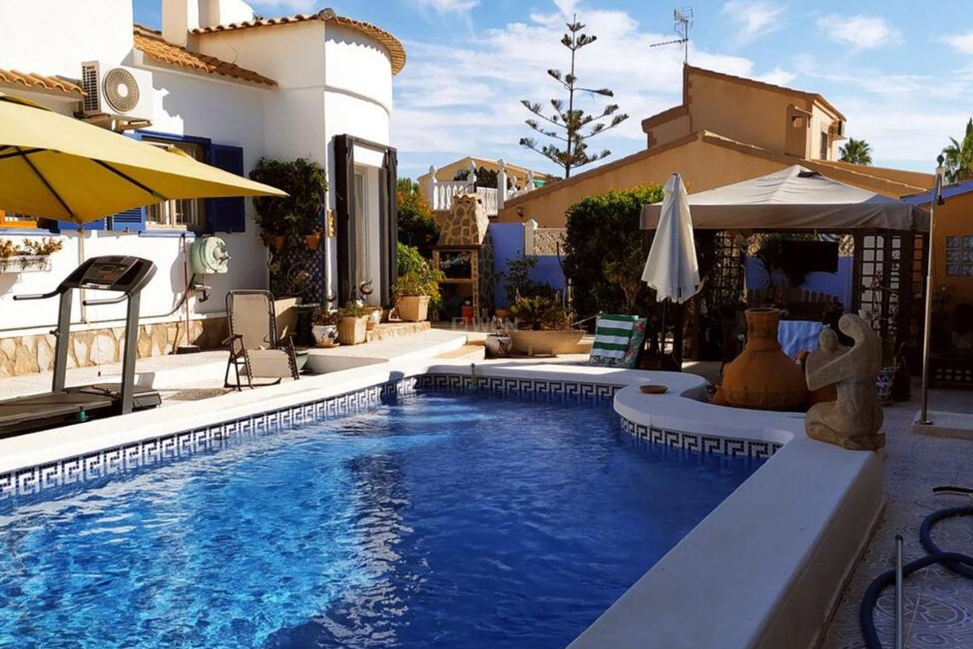 Resale - Villa - Orihuela Costa - La Florida