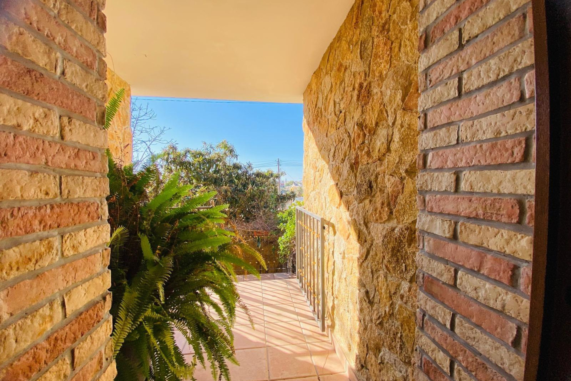 Resale - Villa - Orihuela Costa - La Florida