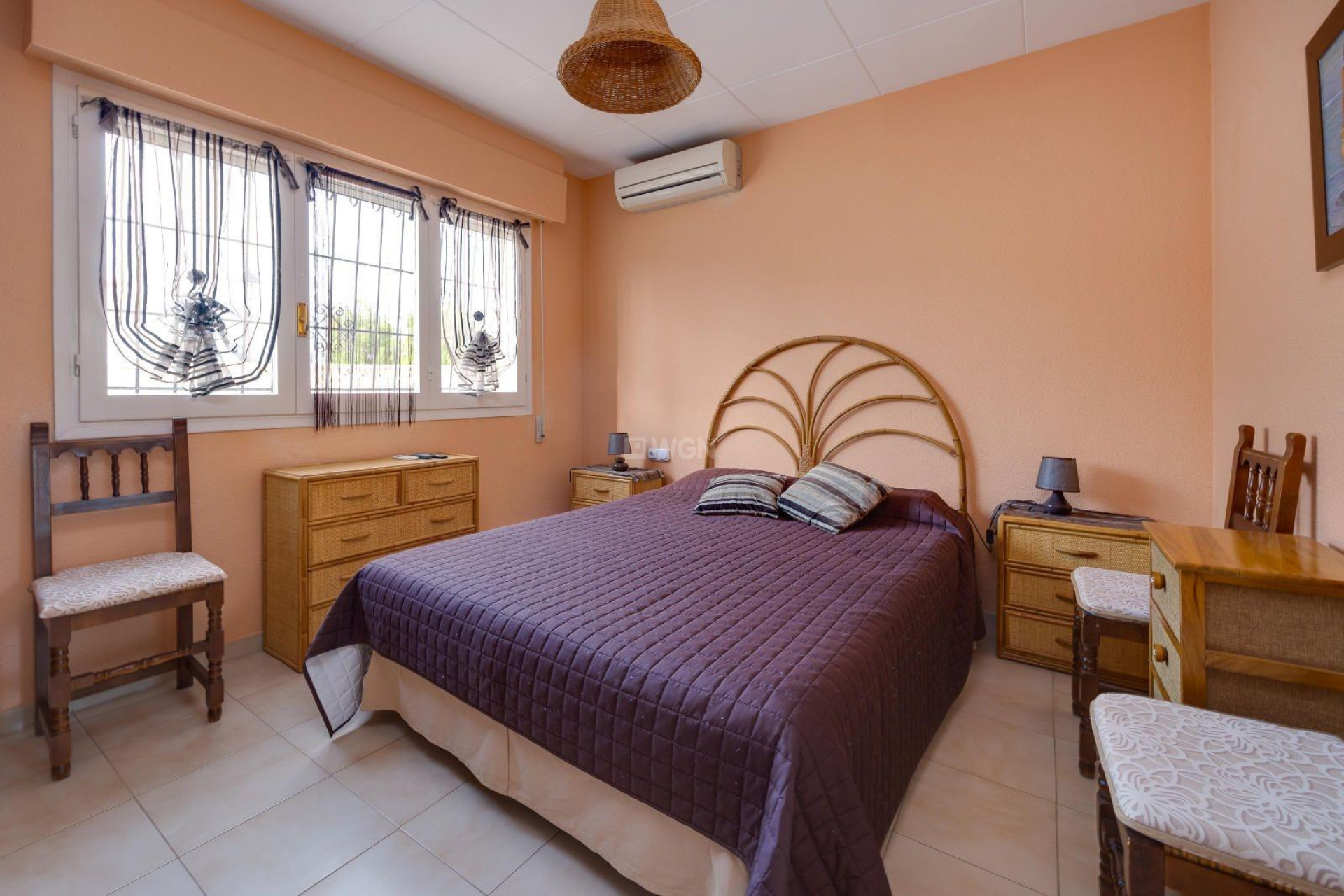 Resale - Villa - Orihuela Costa - La Florida