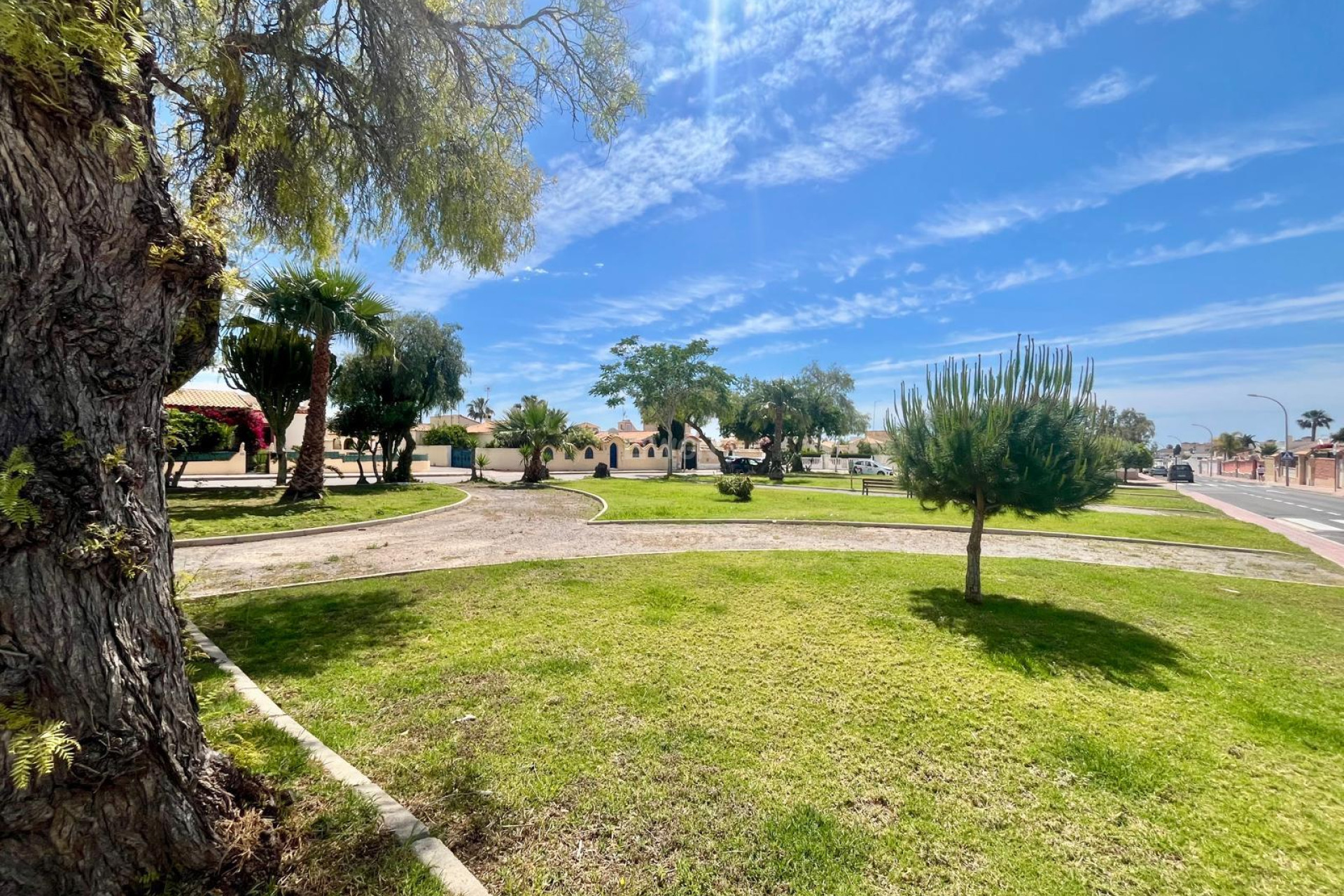 Resale - Villa - Orihuela Costa - La Florida