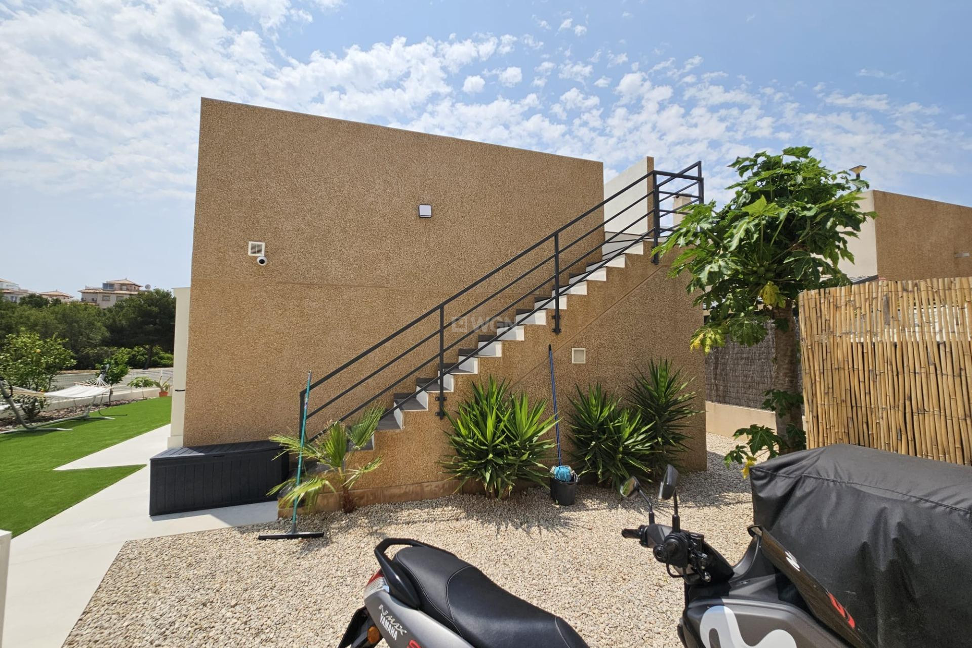 Resale - Villa - Orihuela Costa - La Regia