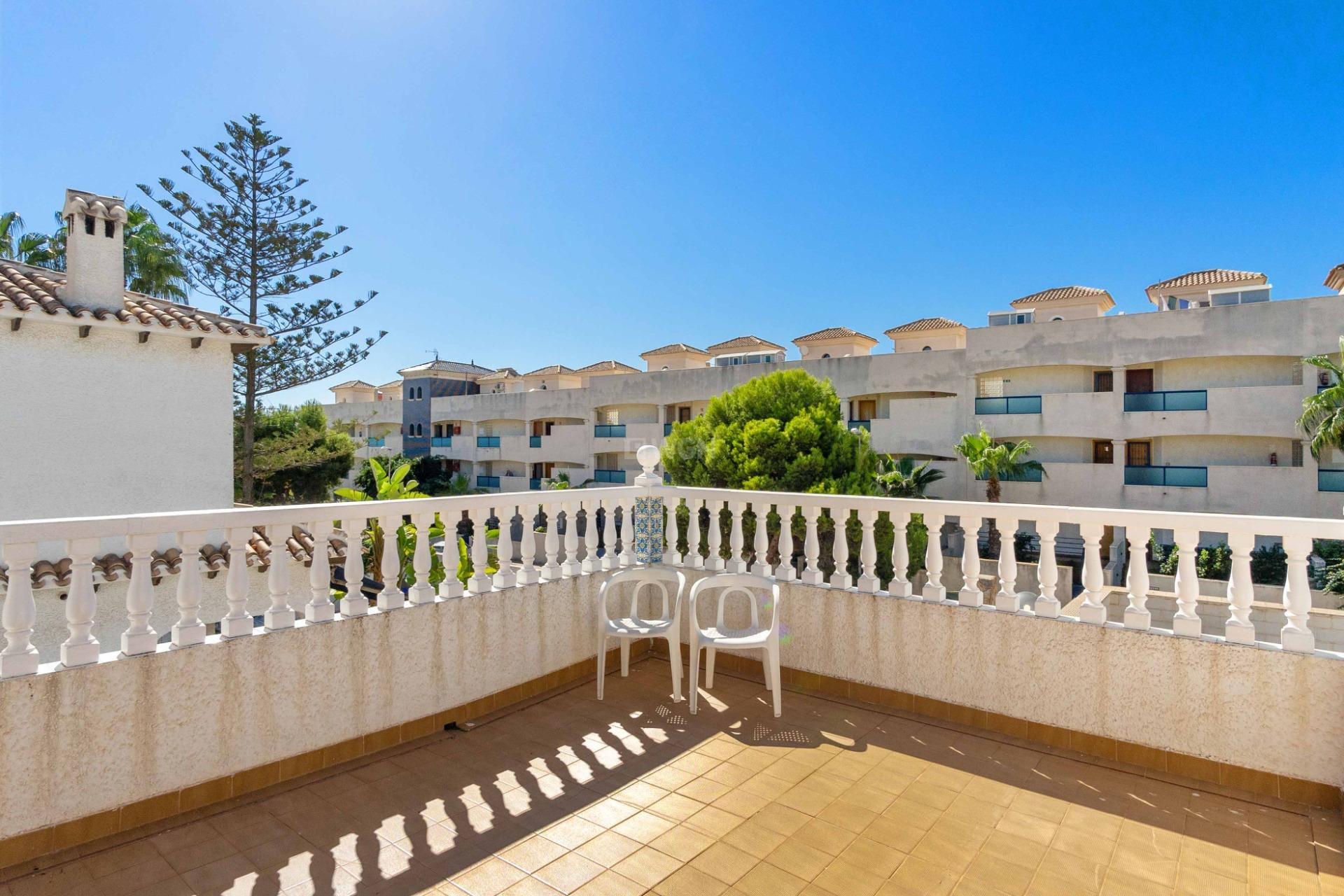 Resale - Villa - Orihuela Costa - La Zenia