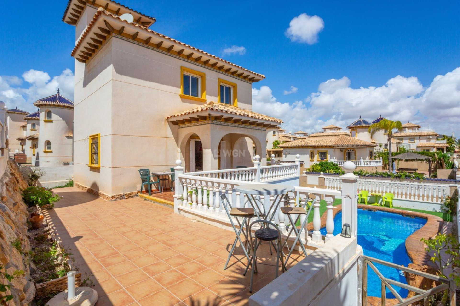 Resale - Villa - Orihuela Costa - La Zenia