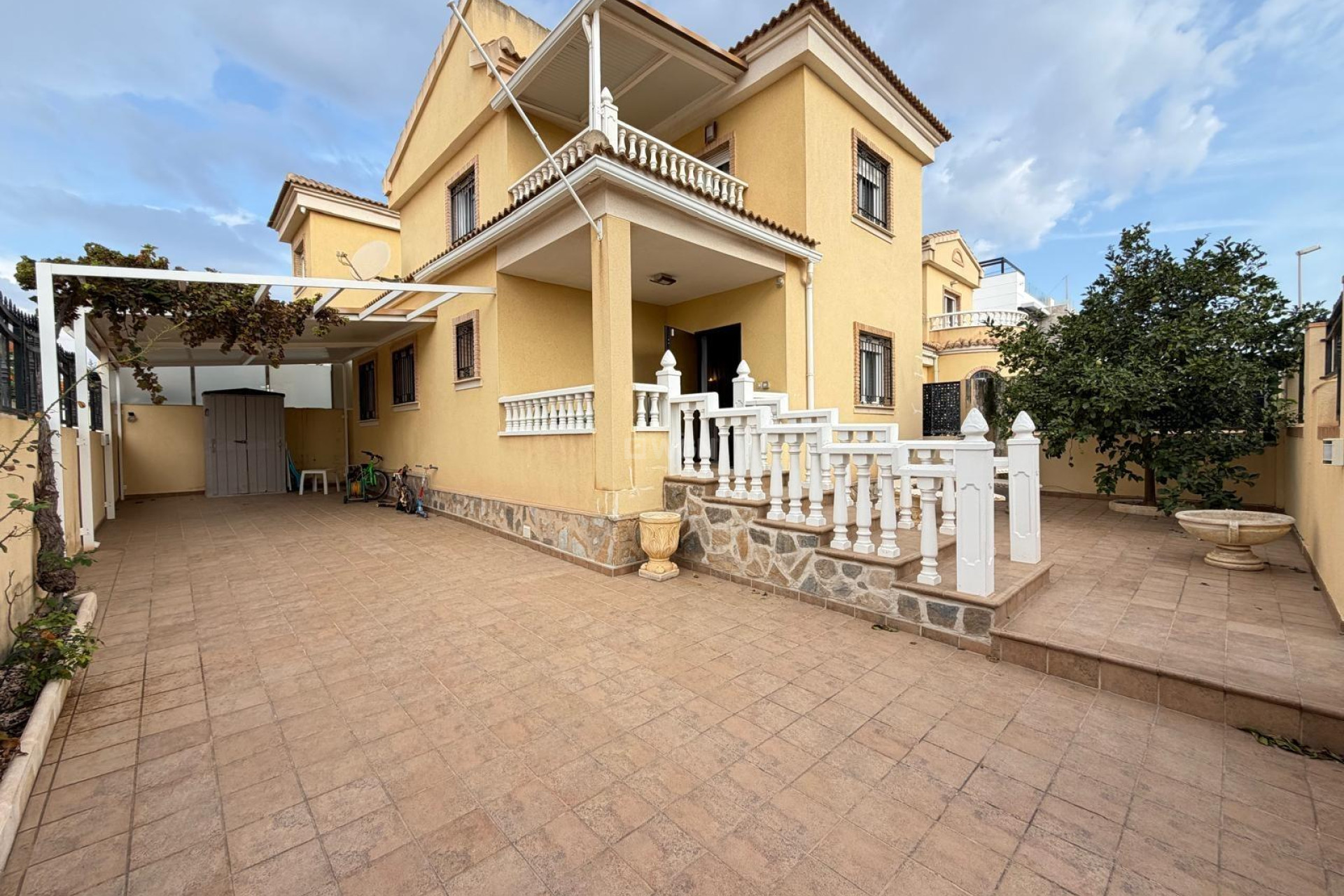 Resale - Villa - Orihuela Costa - Lomas De Don Juan
