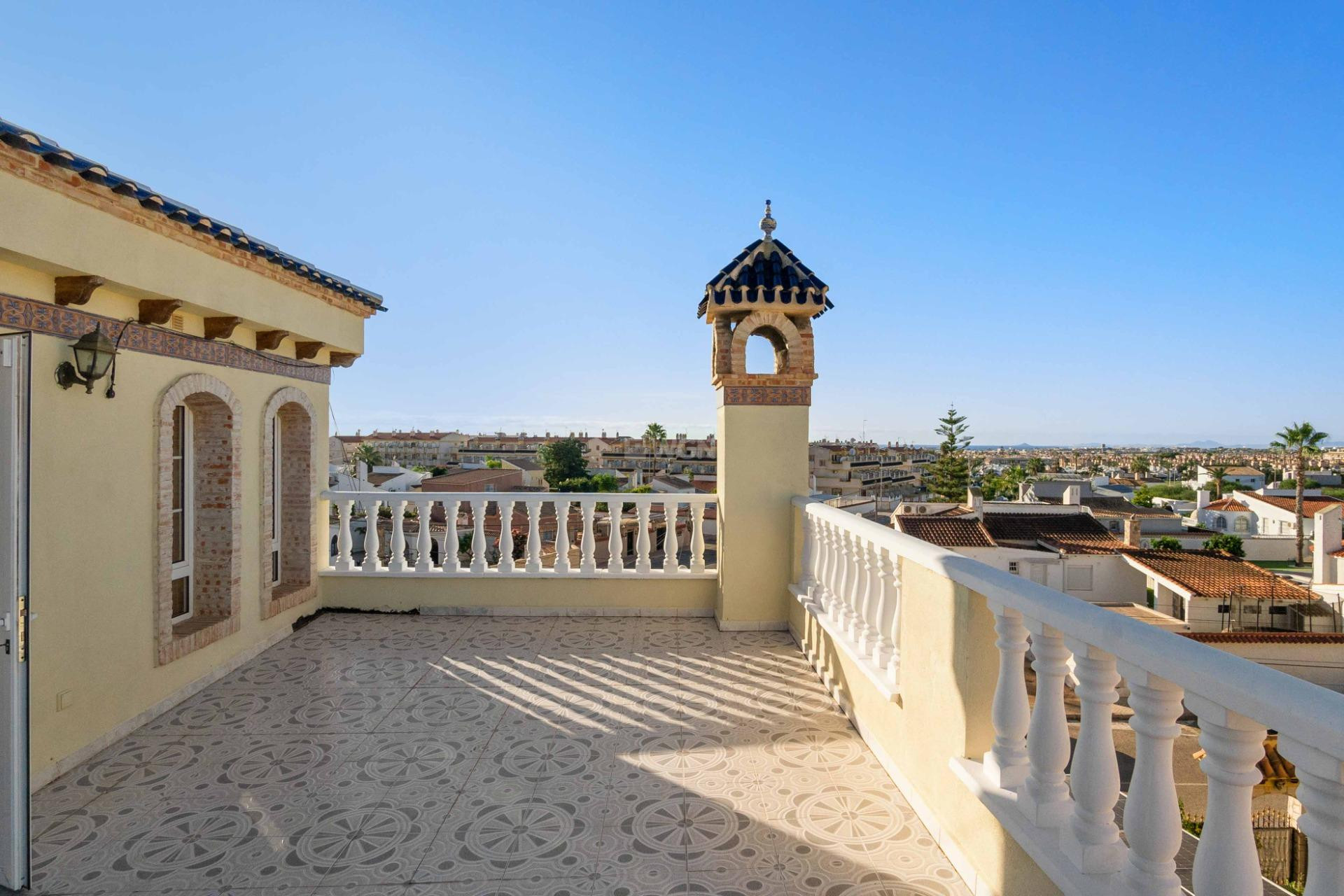 Resale - Villa - Orihuela Costa - Los Almendros-la Florida