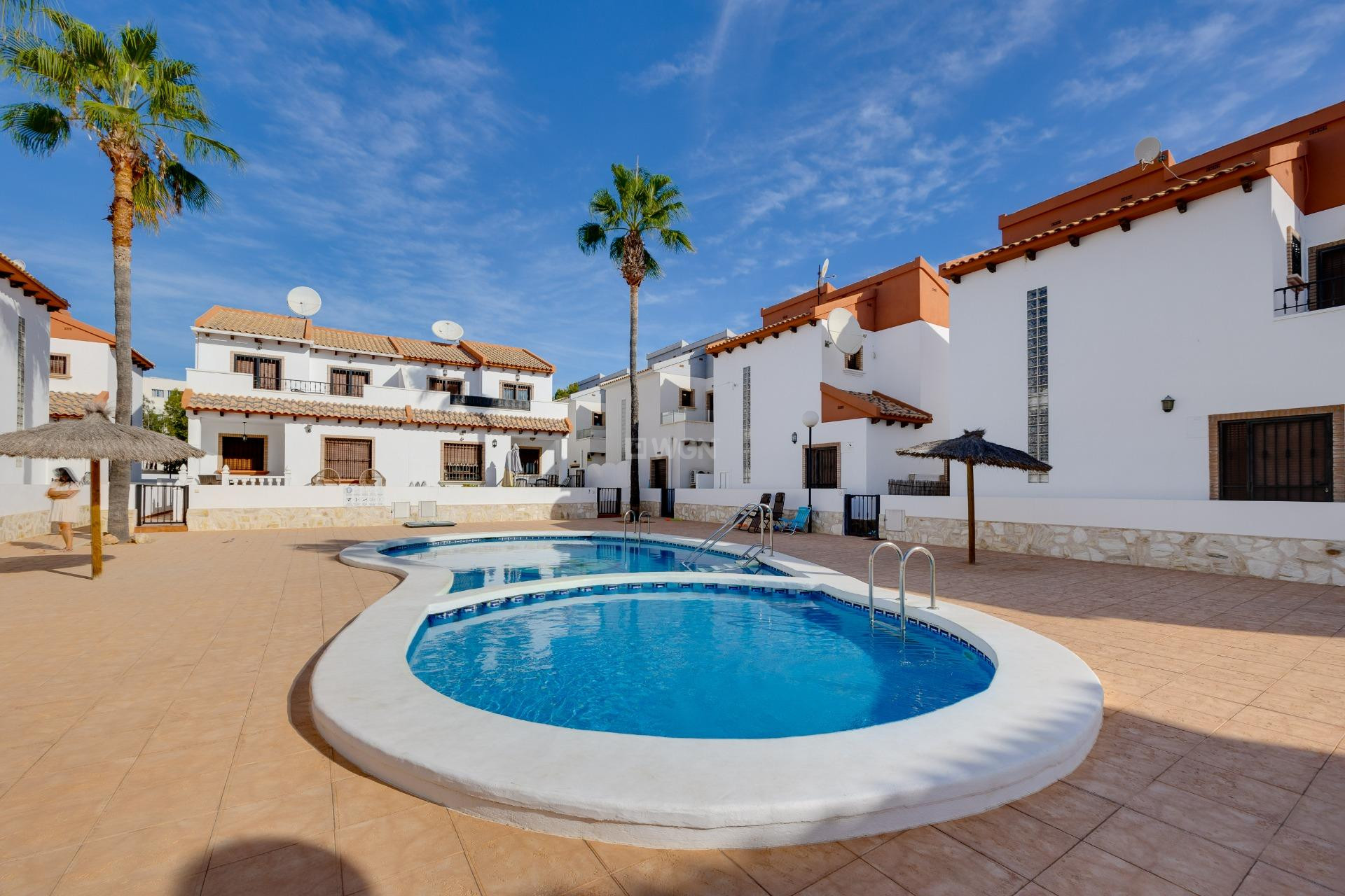 Resale - Villa - Orihuela Costa - PAU 8