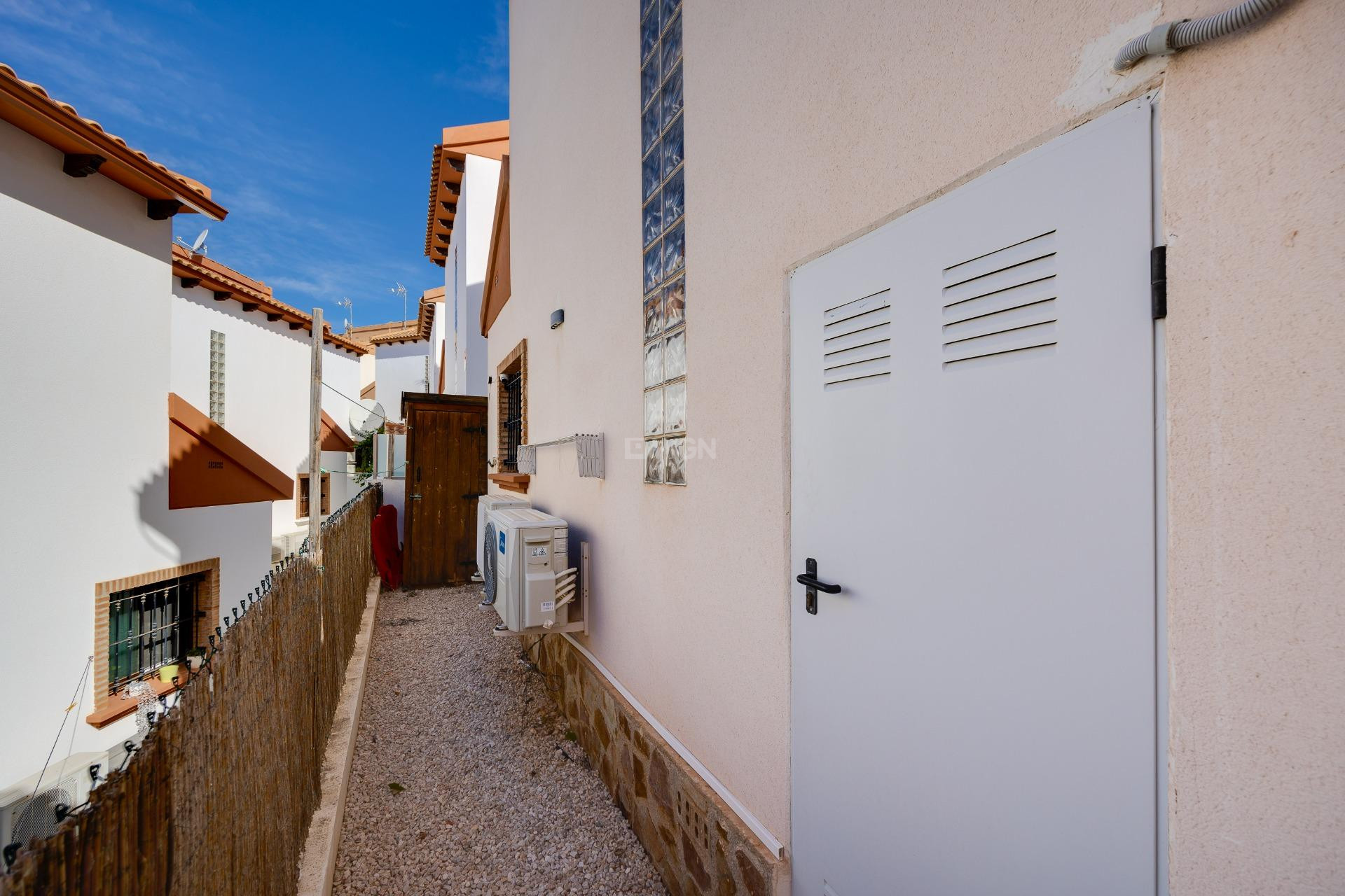 Resale - Villa - Orihuela Costa - PAU 8