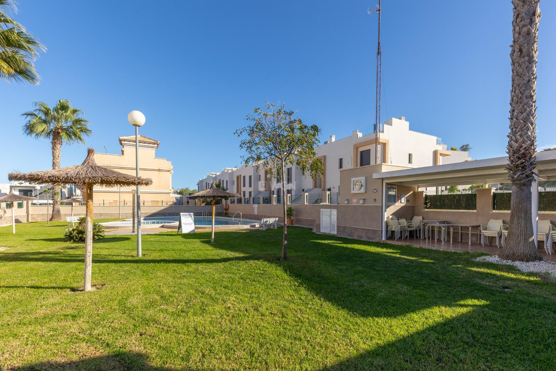 Resale - Villa - Orihuela Costa - PAU 8