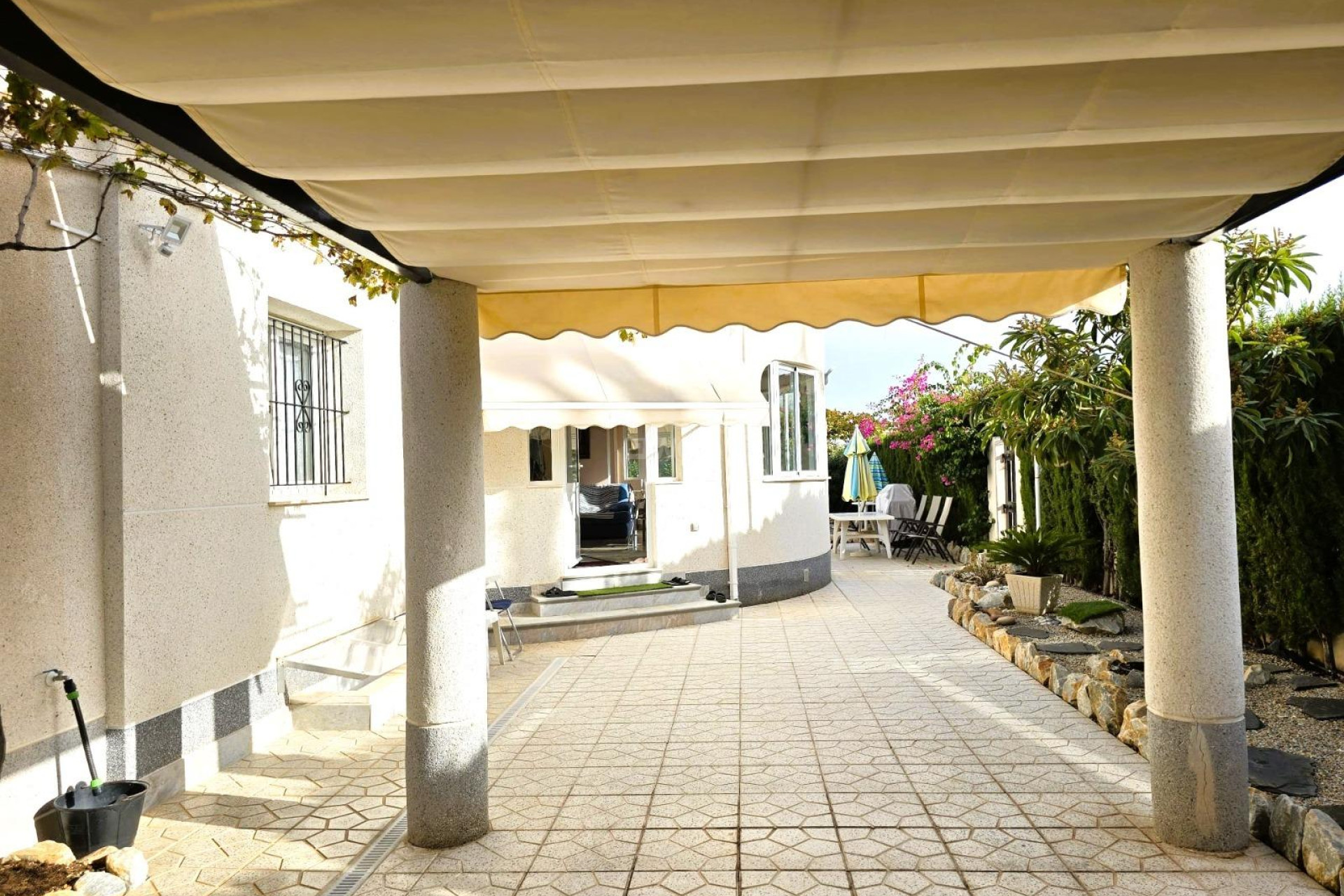 Resale - Villa - Orihuela Costa - Playa Flamenca