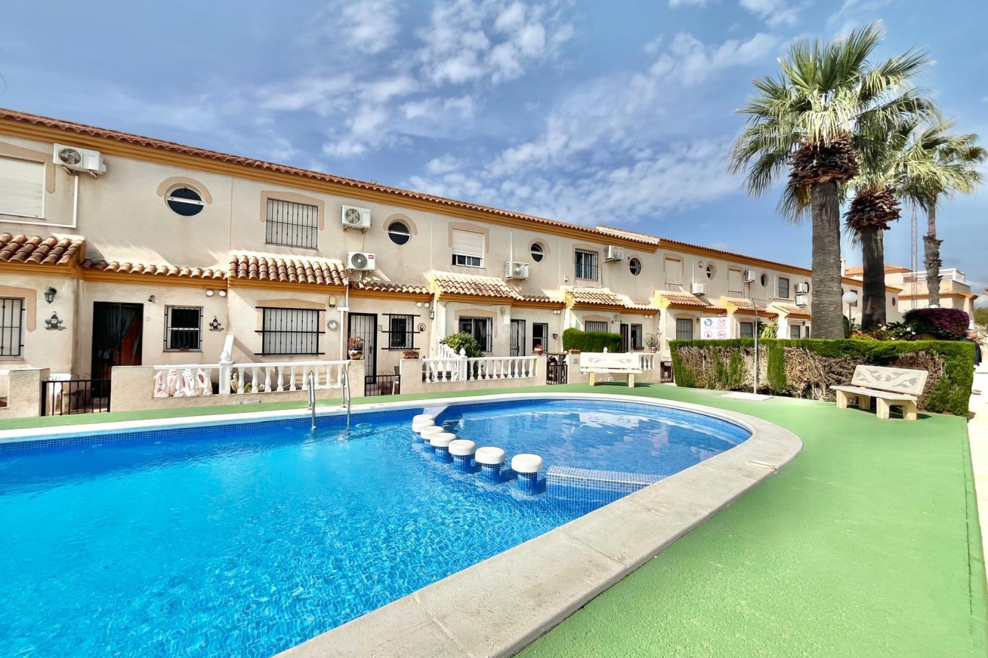 Resale - Villa - Orihuela Costa - Playa Flamenca