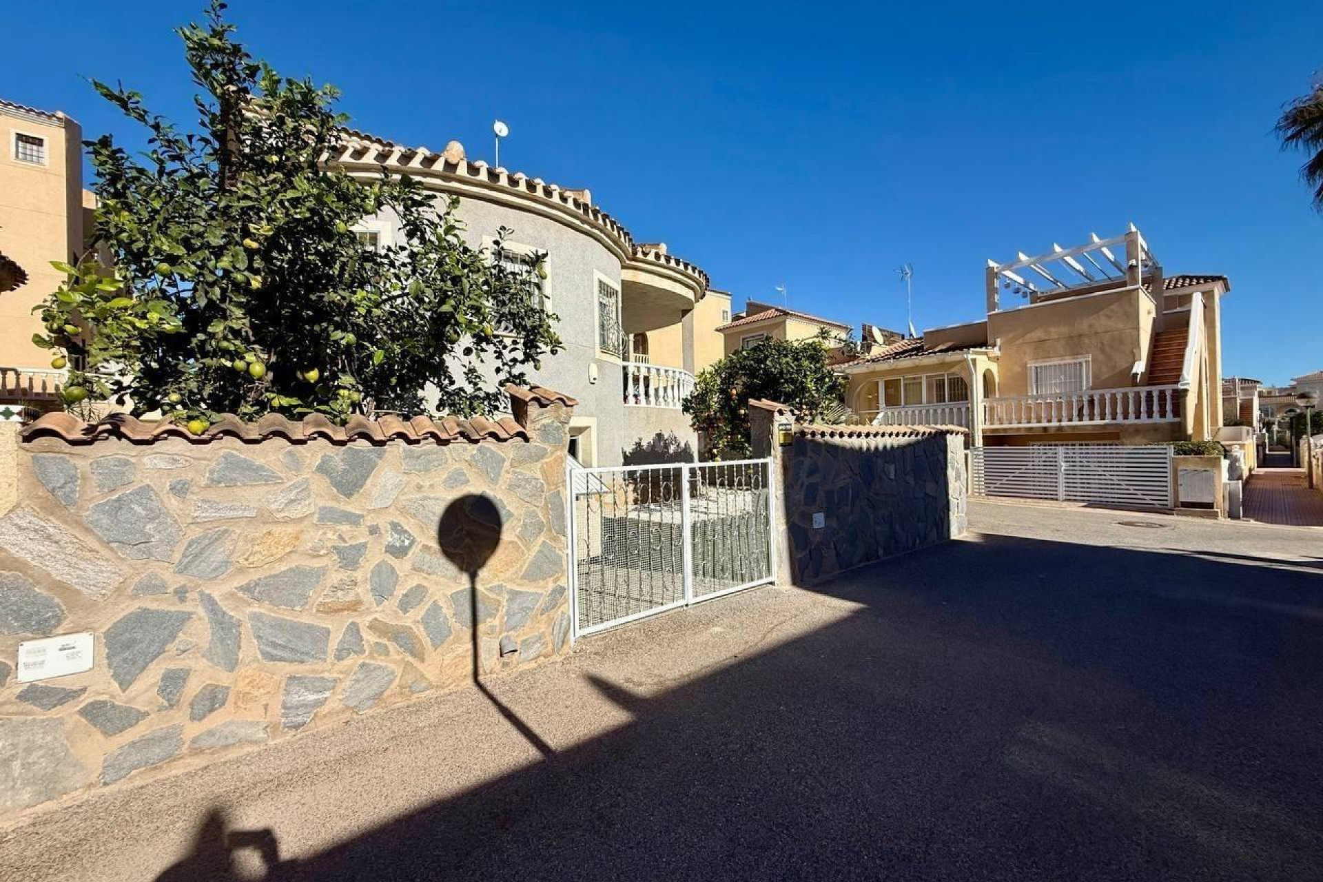 Resale - Villa - Orihuela Costa - Playa Flamenca
