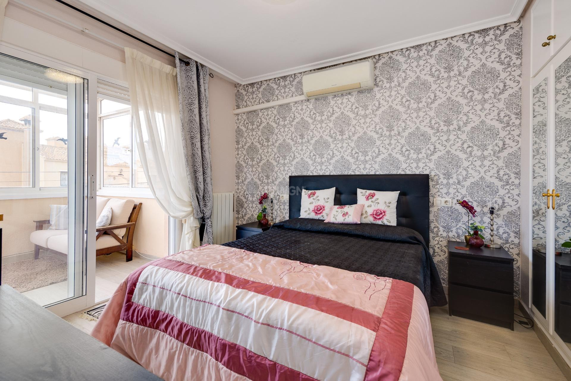 Resale - Villa - Orihuela Costa - Villamartín-las Filipinas