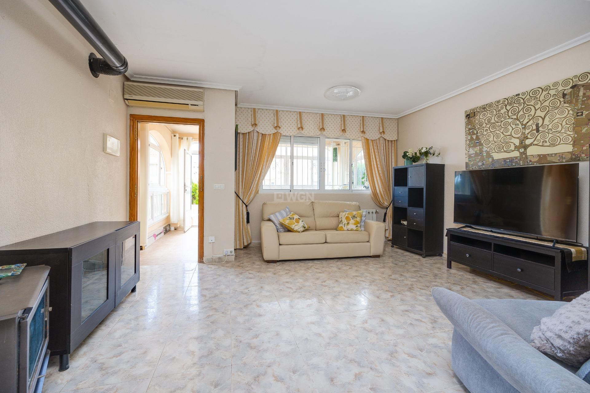Resale - Villa - Orihuela Costa - Villamartín-las Filipinas