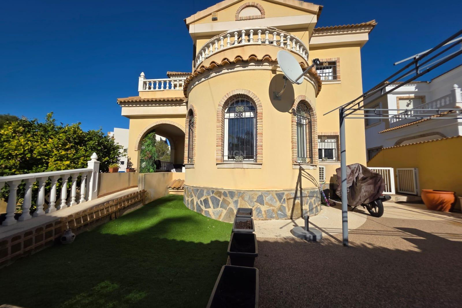 Resale - Villa - Orihuela Costa - Villamartín-las Filipinas