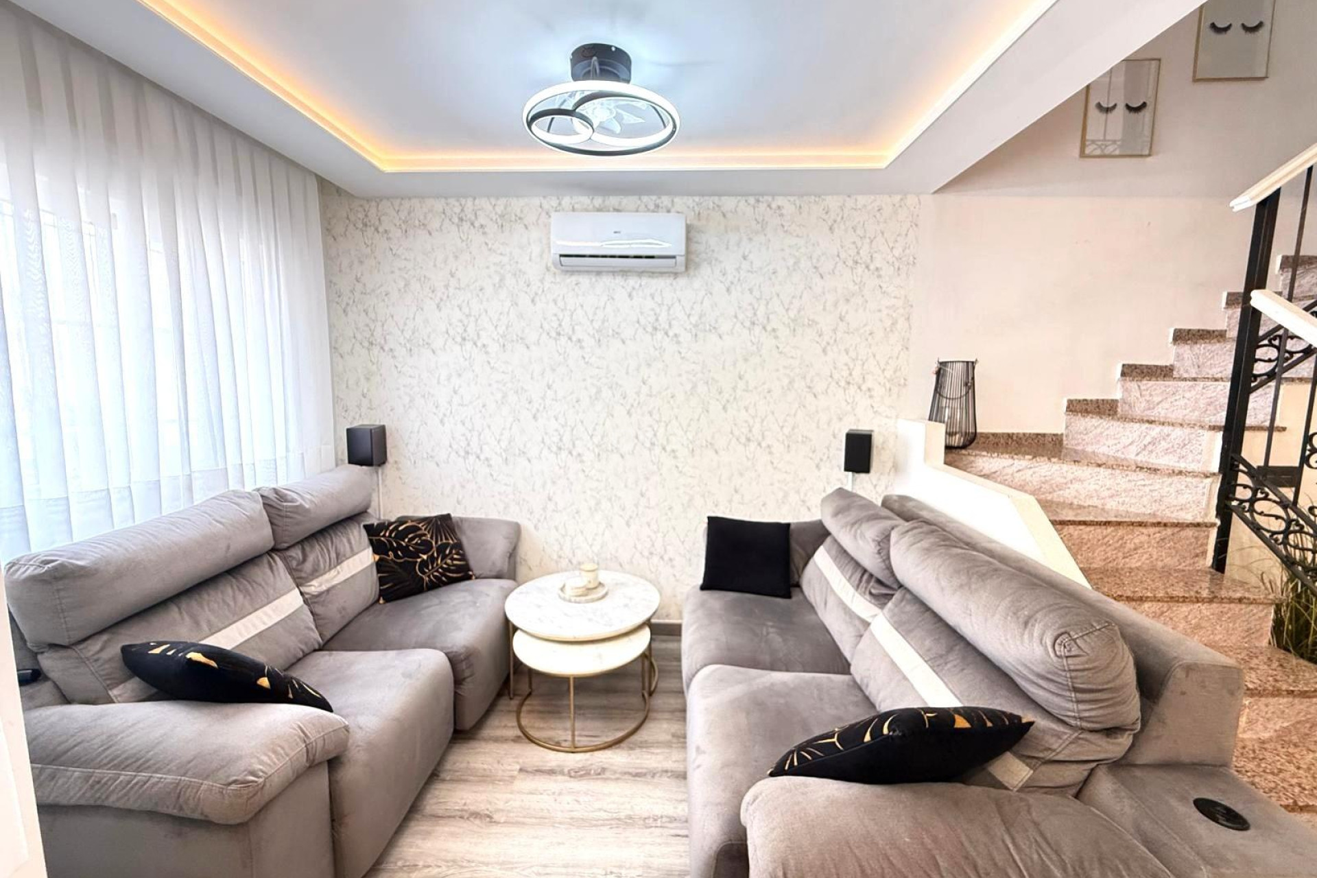 Resale - Villa - Orihuela Costa - Villamartín