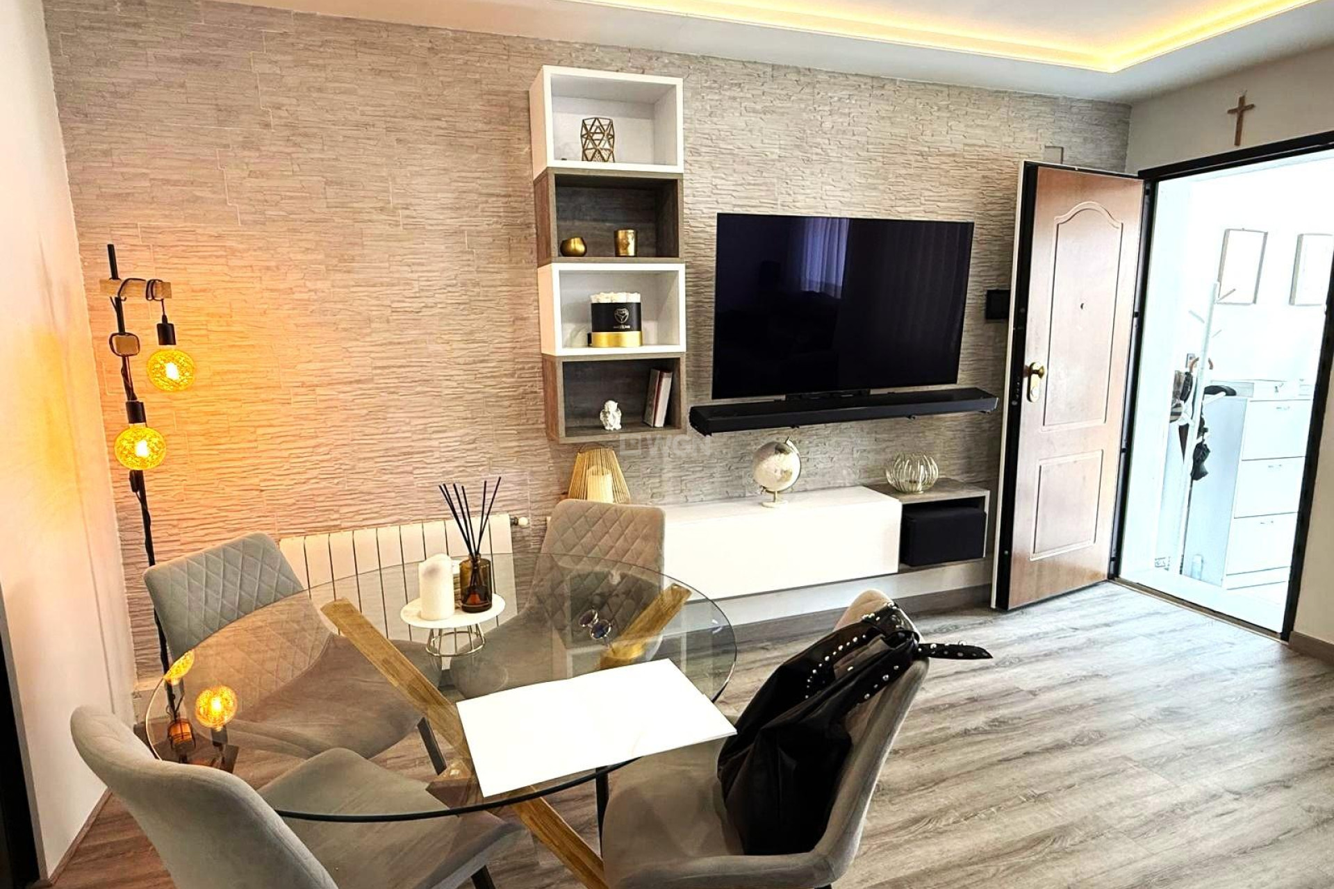 Resale - Villa - Orihuela Costa - Villamartín