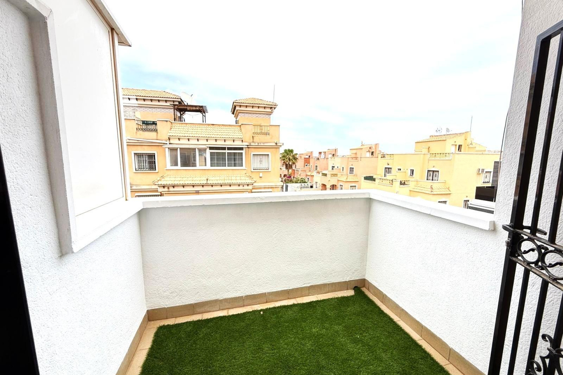 Resale - Villa - Orihuela Costa - Villamartín